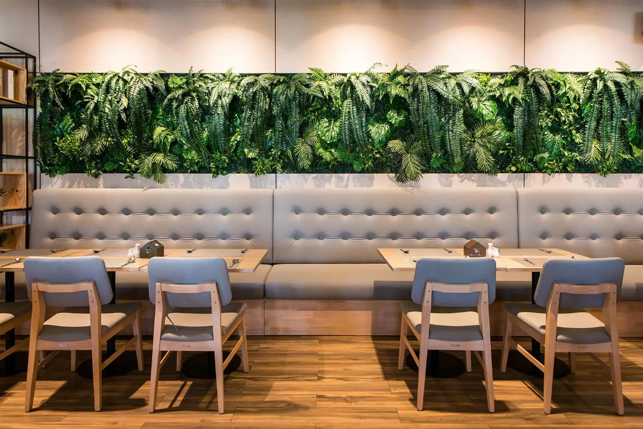 Restaurant/places to eat in Nadee 10 Resort & Hotel Restaurant/places to eat in Nadee 10 Resort & Hotel