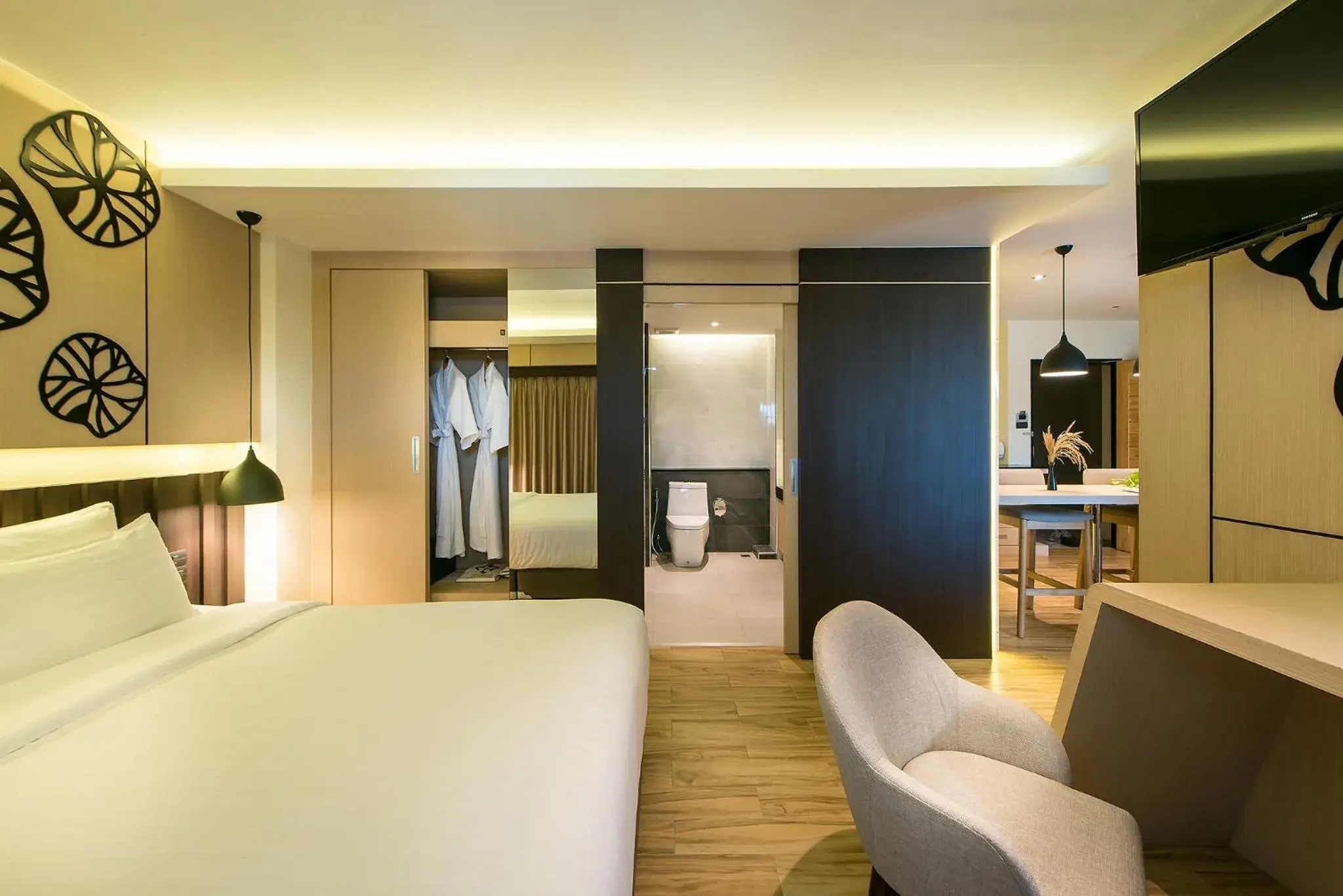 Bedroom, Bed in Nadee 10 Resort & Hotel Bedroom, Bed in Nadee 10 Resort & Hotel