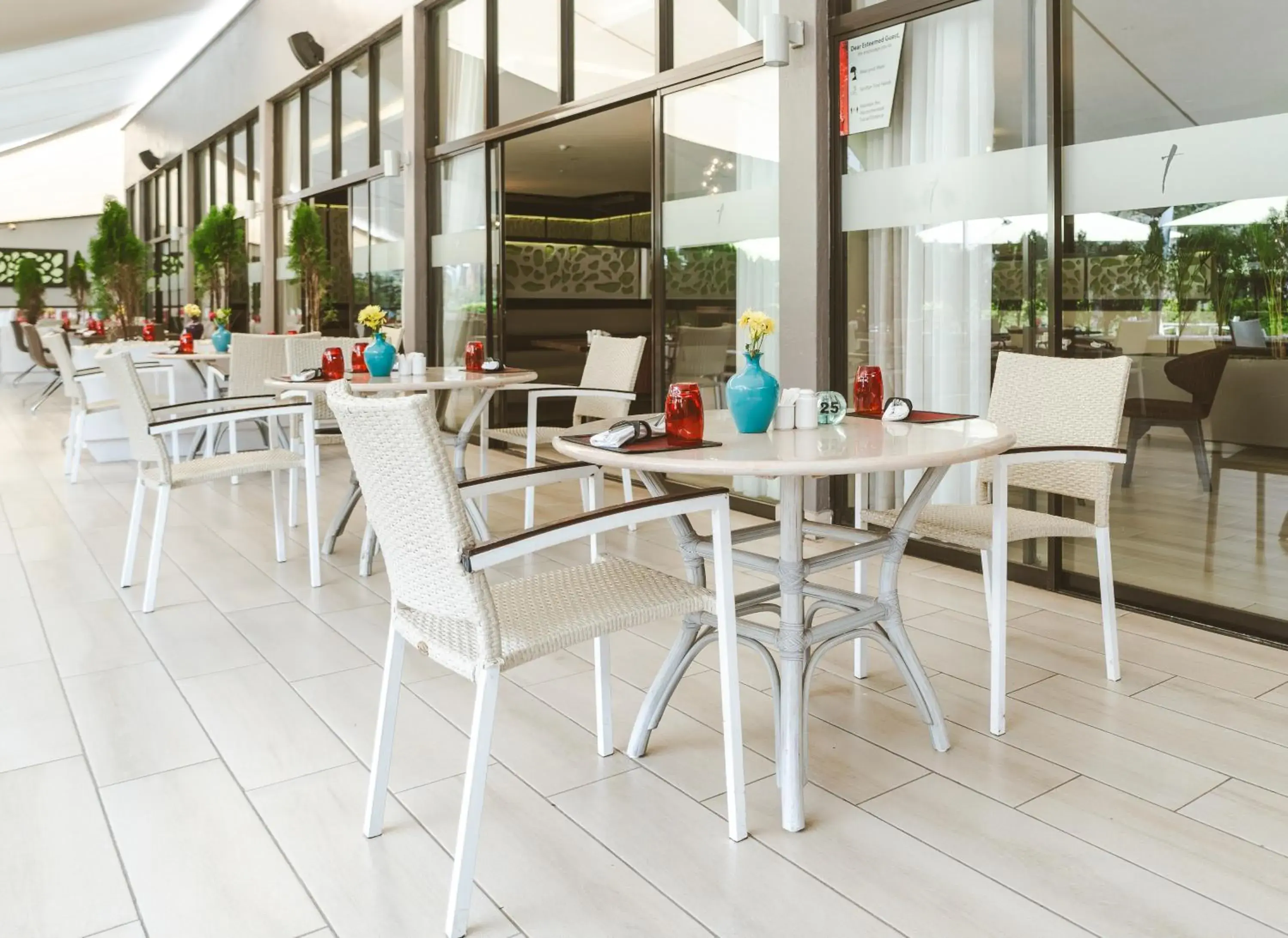 Restaurant/places to eat in Tamarind Tree Hotel Restaurant/places to eat in Tamarind Tree Hotel