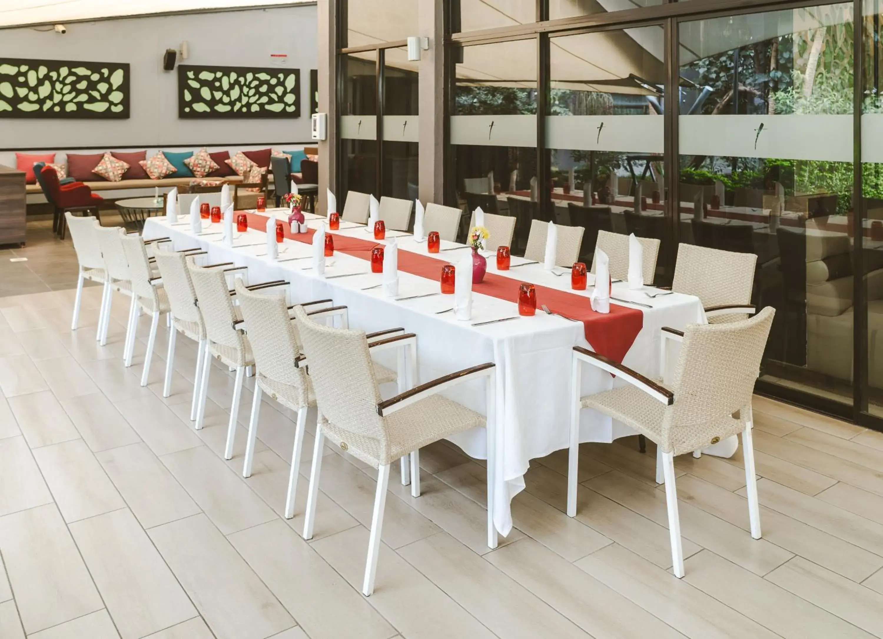 Restaurant/places to eat in Tamarind Tree Hotel Restaurant/places to eat in Tamarind Tree Hotel