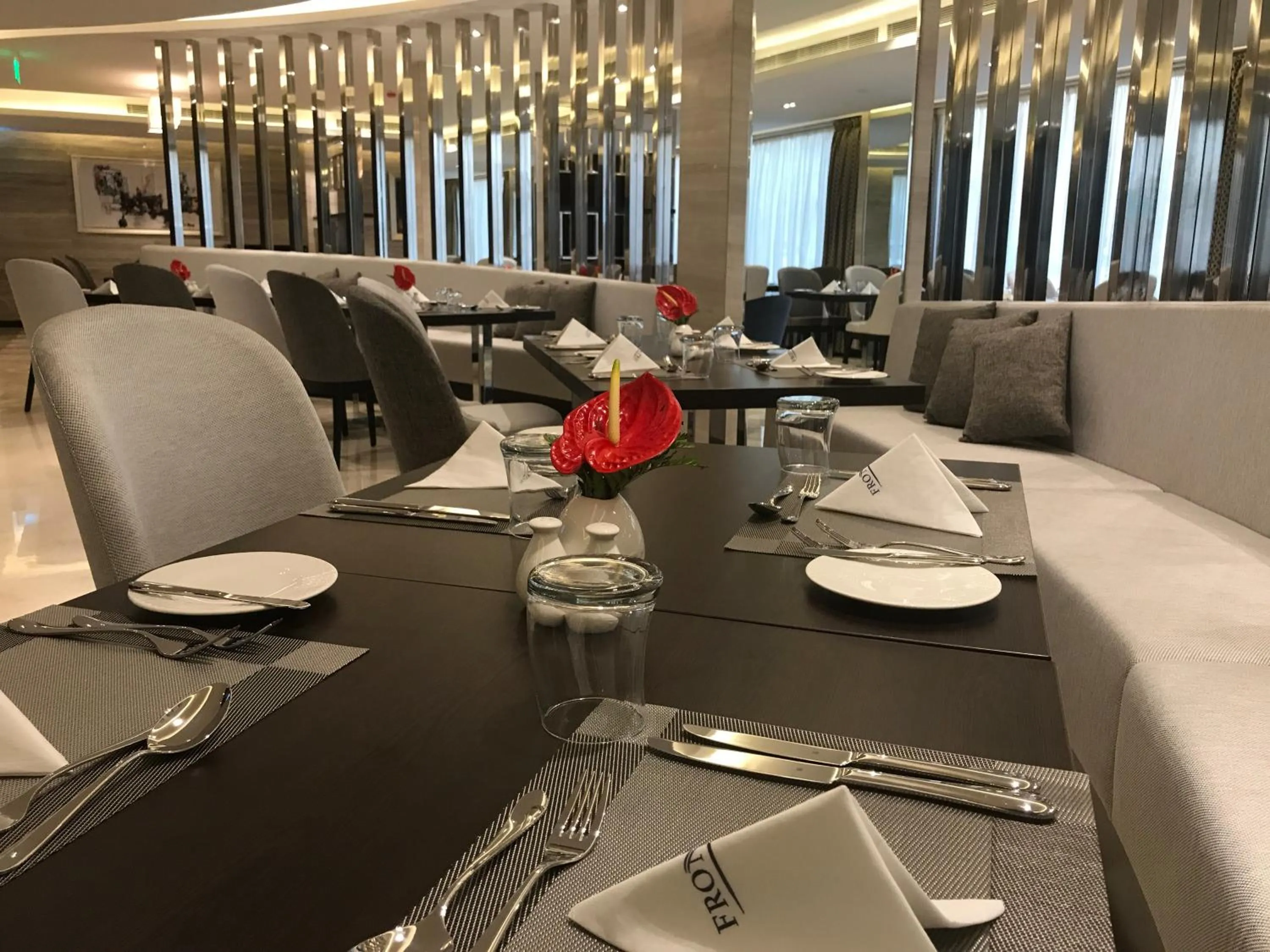 Restaurant/places to eat in Paradise Elite Hotel Al-Tahlia Jeddah
