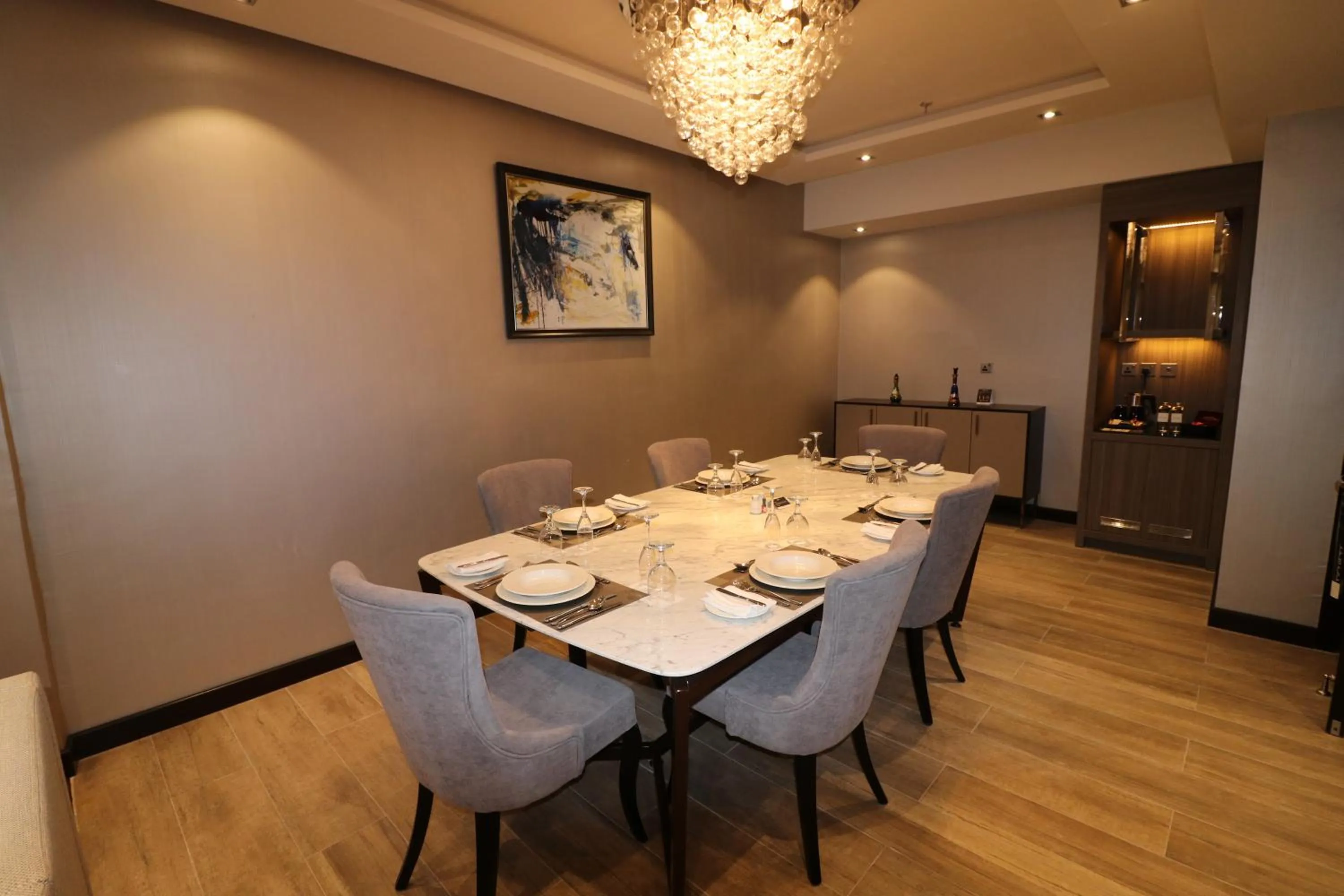 Dining area in Paradise Elite Hotel Al-Tahlia Jeddah