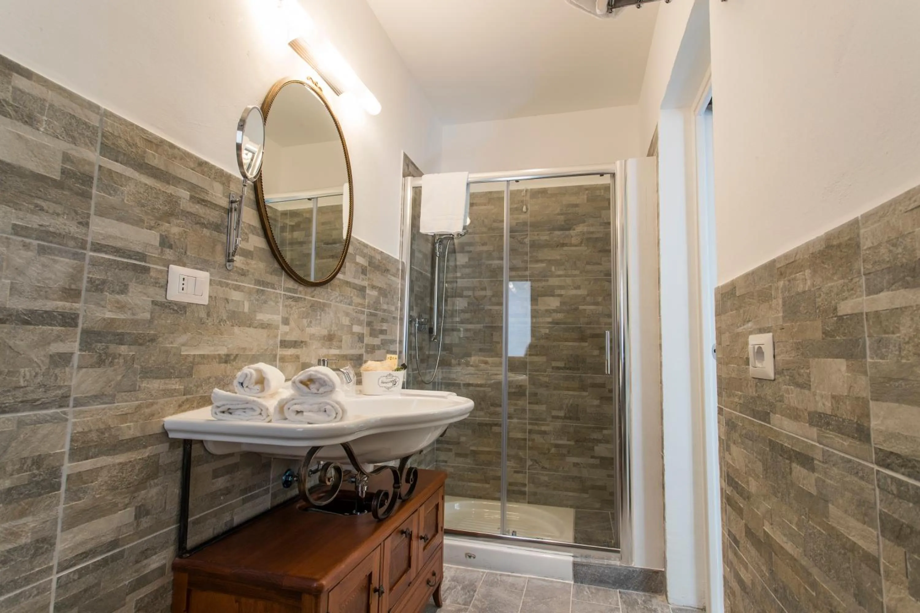 Bathroom in Les Suites Magnolia