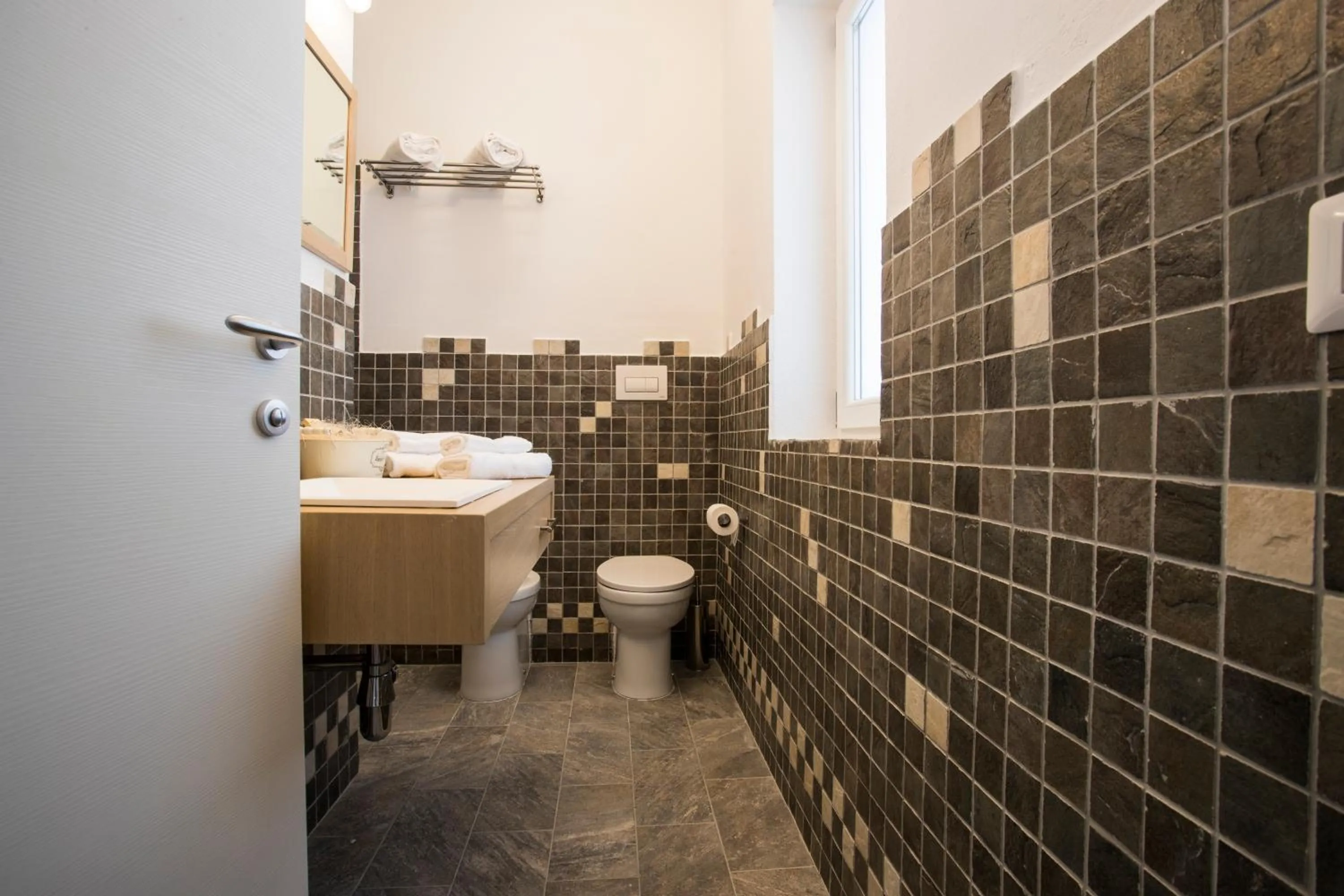 Toilet in Les Suites Magnolia