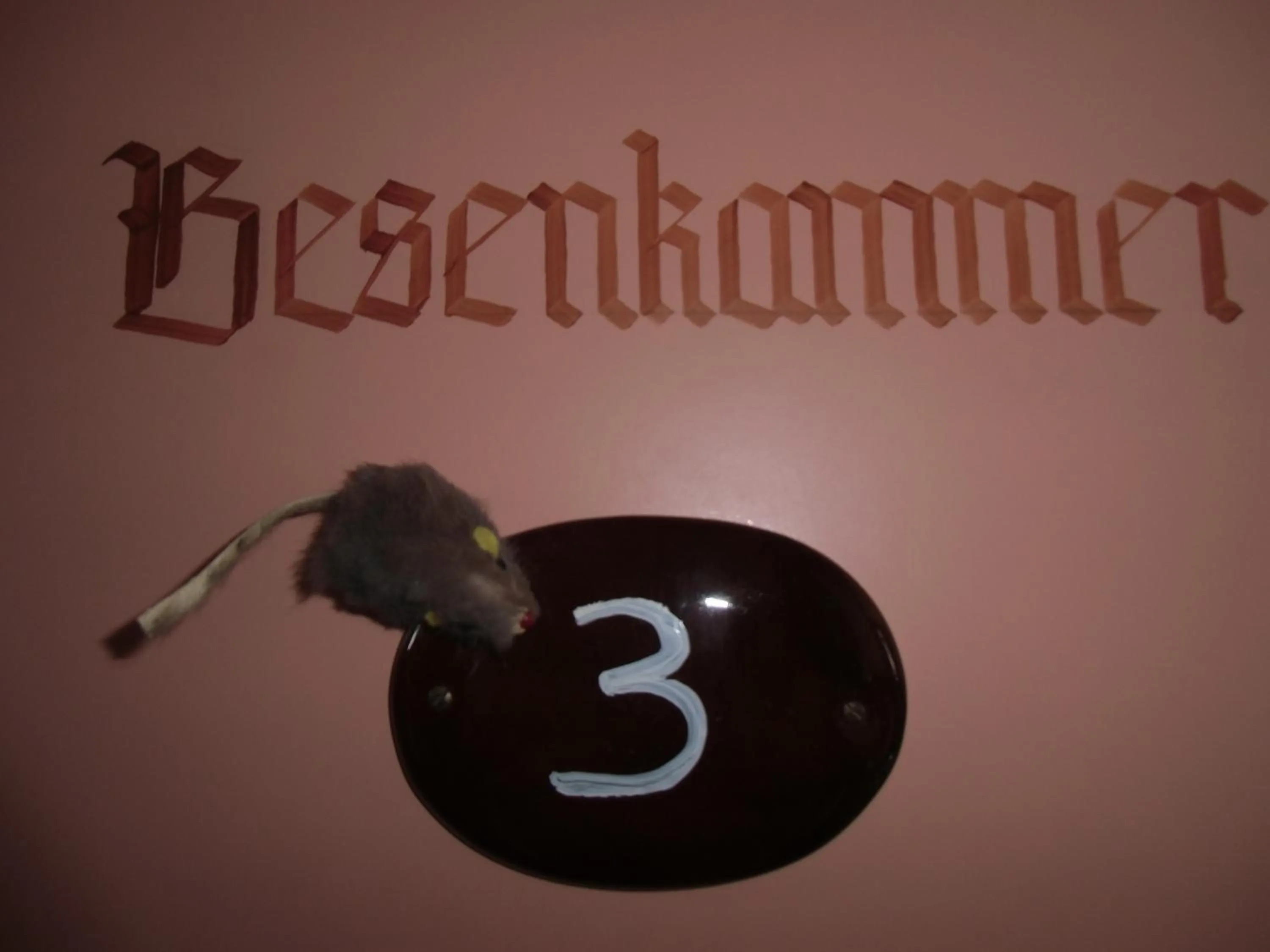 Logo/Certificate/Sign in Hotel Trendtino