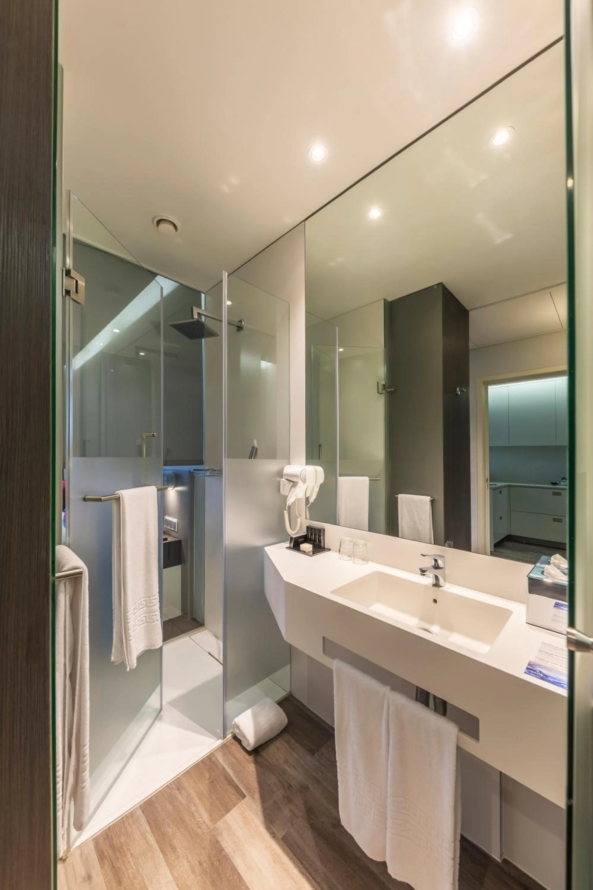 Bathroom in Meliá Maputo Sky