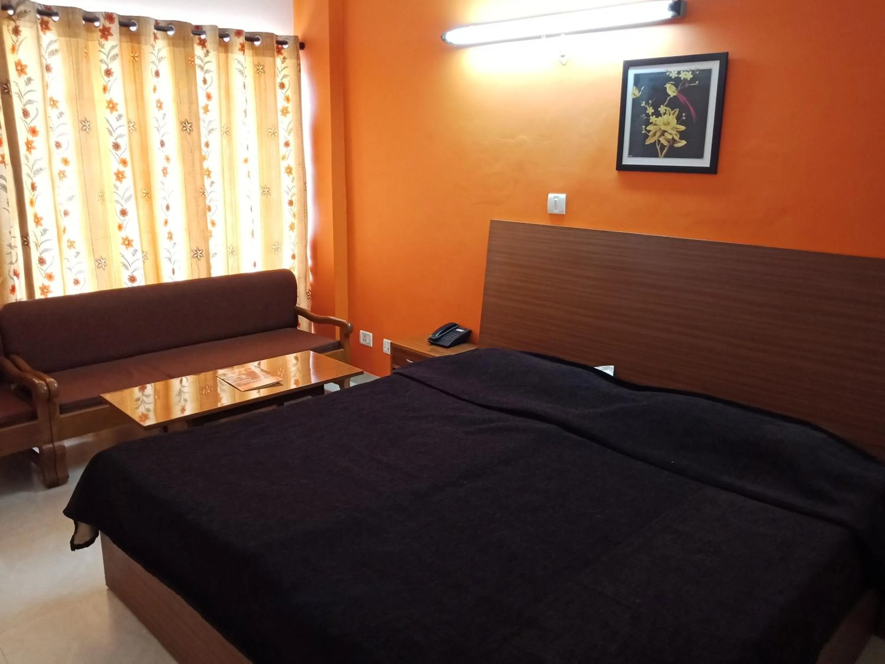 Hotel Shikhar & Restaurant