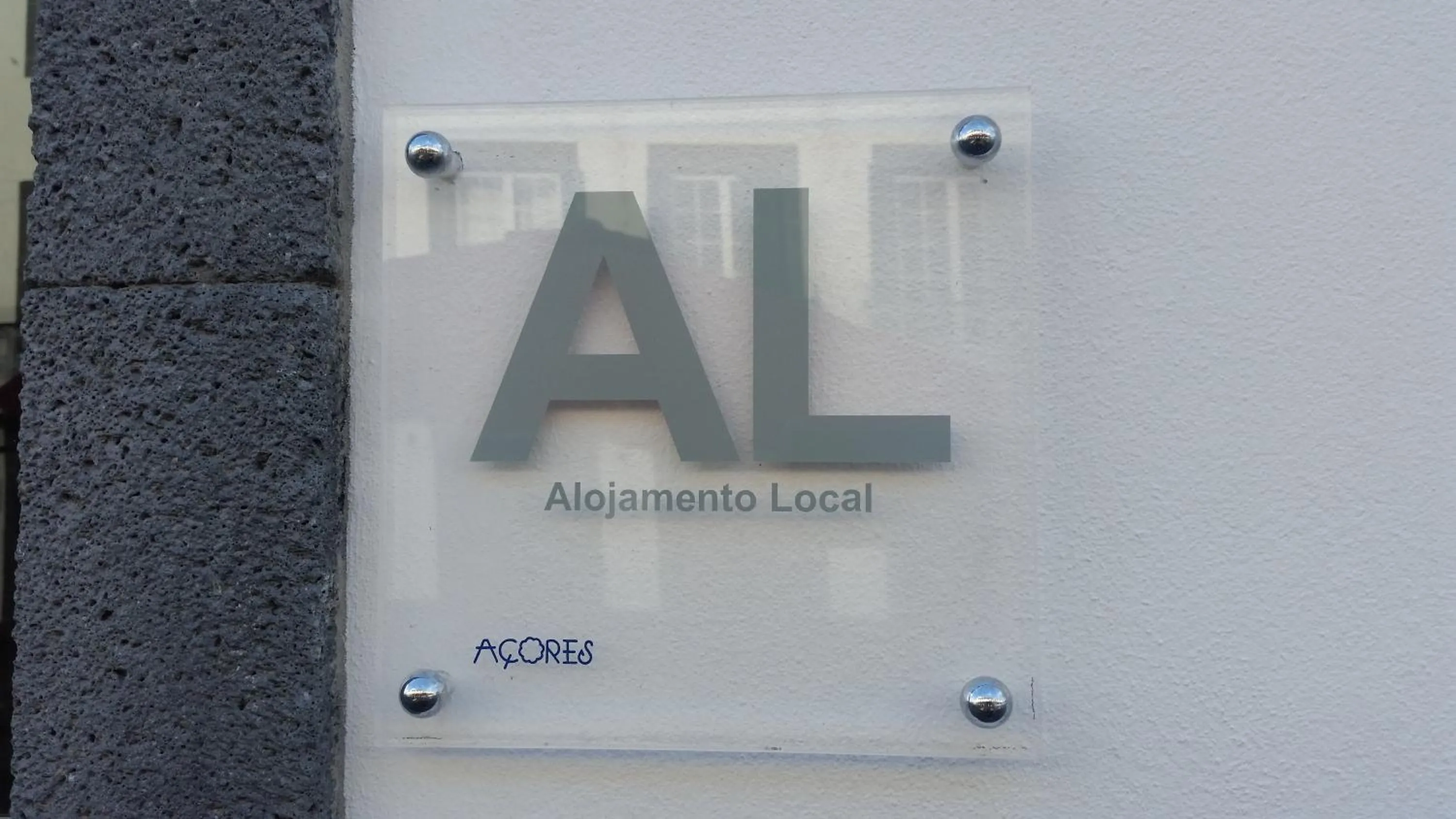 Property logo or sign in Horta Garden