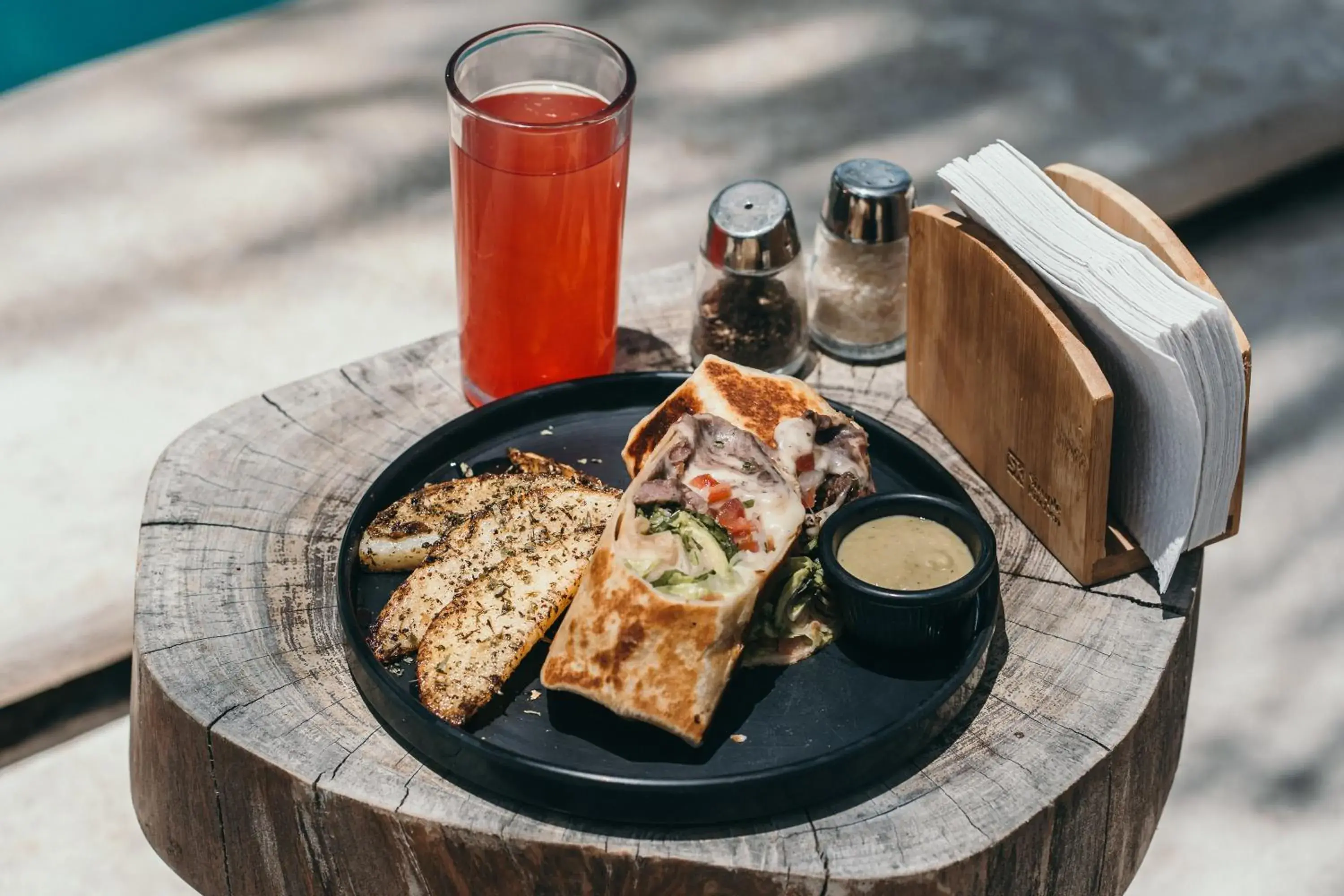 Food and drinks in Nílu Isla Mujeres by Selina Food and drinks in Nílu Isla Mujeres by Selina