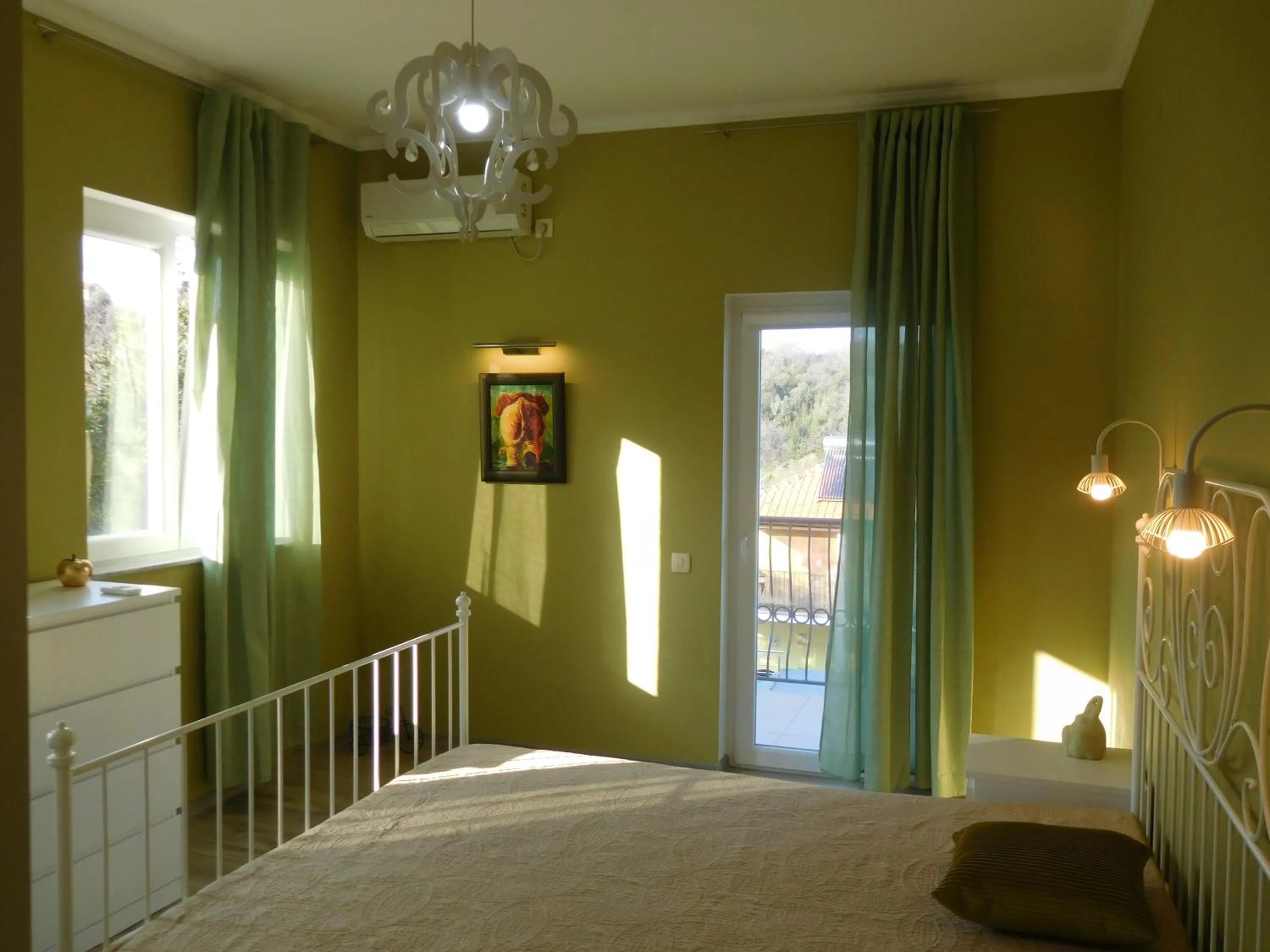 Bed in Apartments Sunrise