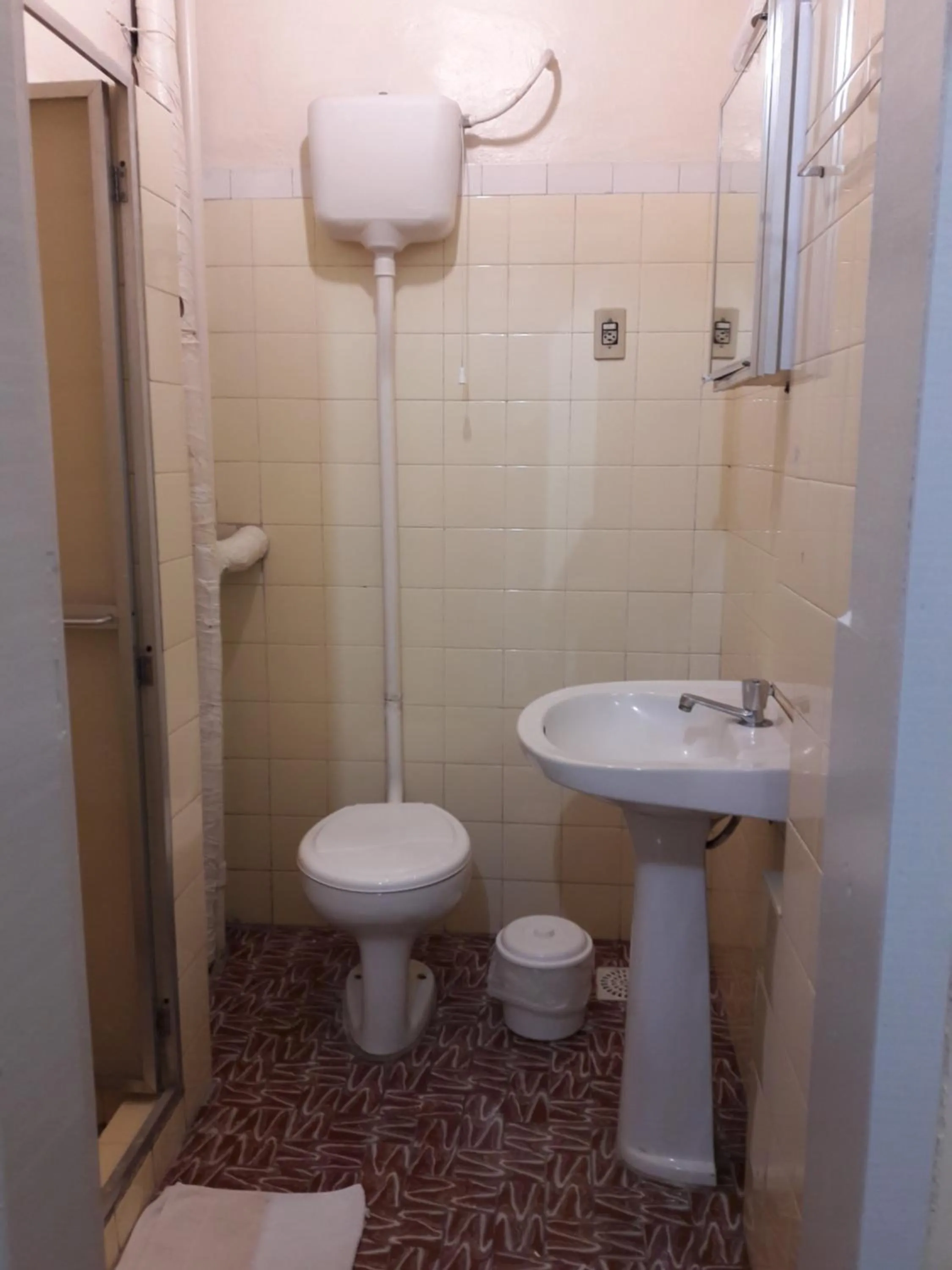 Bathroom in Hotel Palácio - Próx ao Hospital Santa Casa