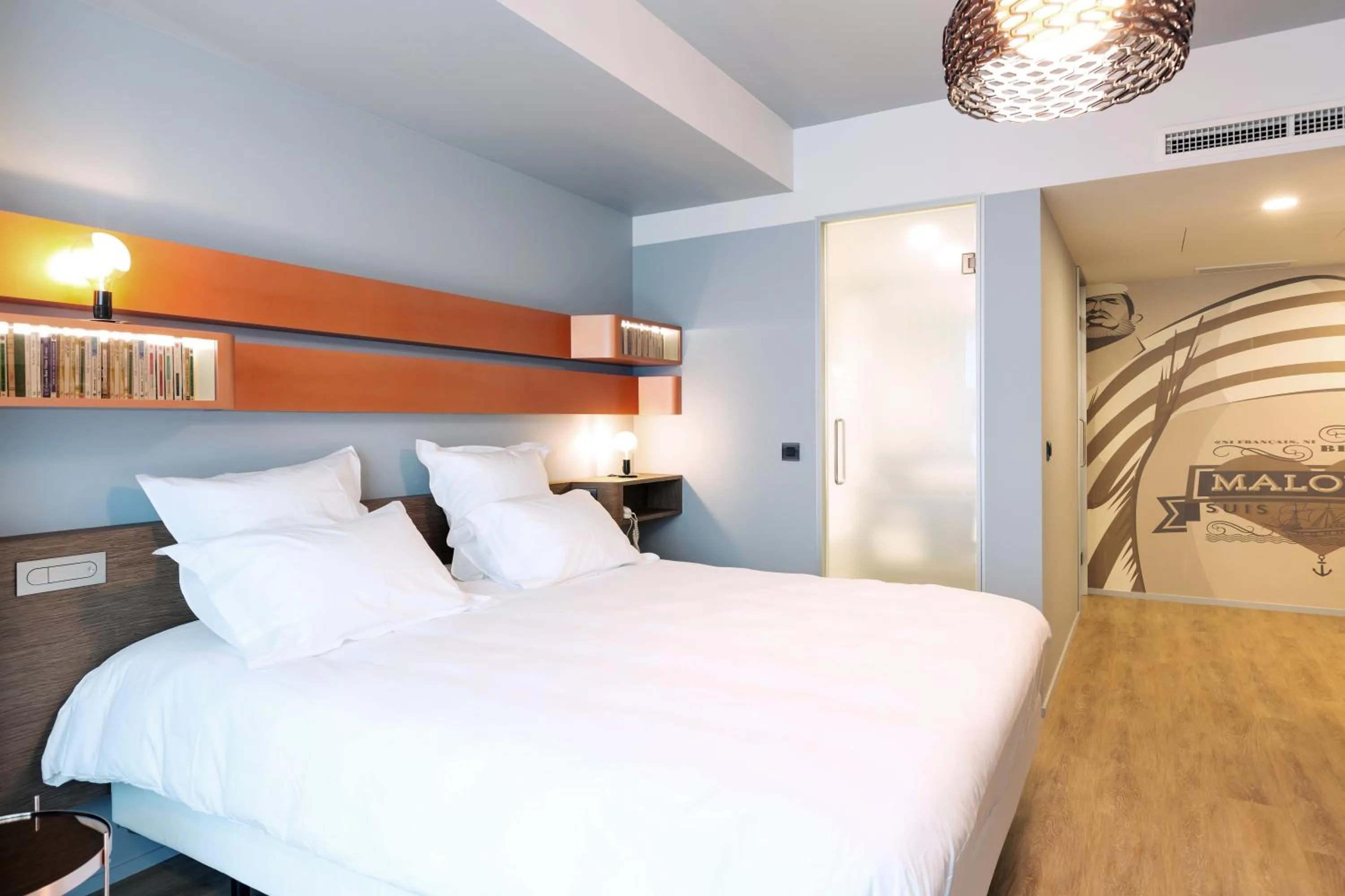 Deluxe Double Room in Golden Tulip Saint Malo– Le Grand Bé