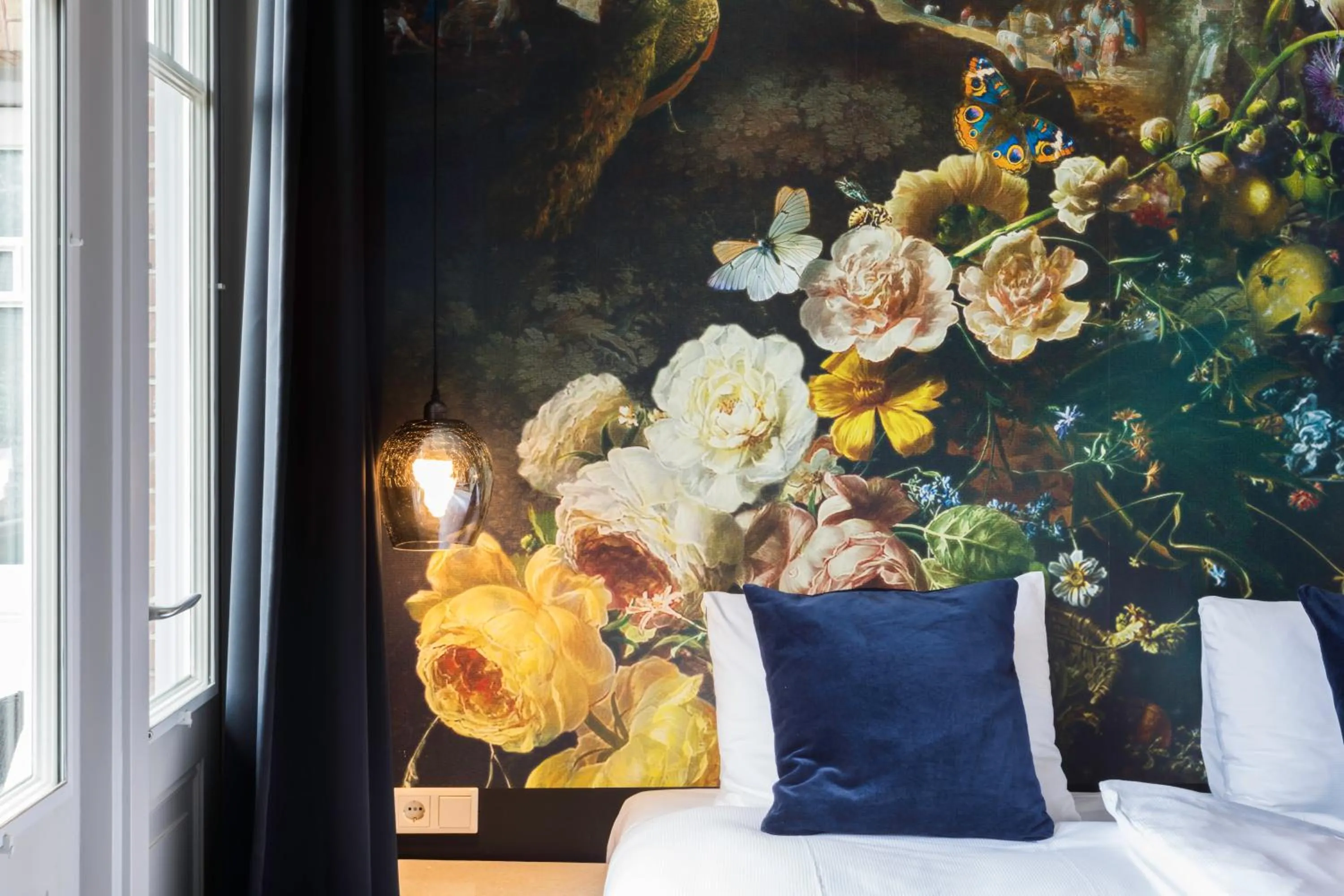 Decorative detail, Bed in Rijksmonument Hotel de Sprenck - including free private parking