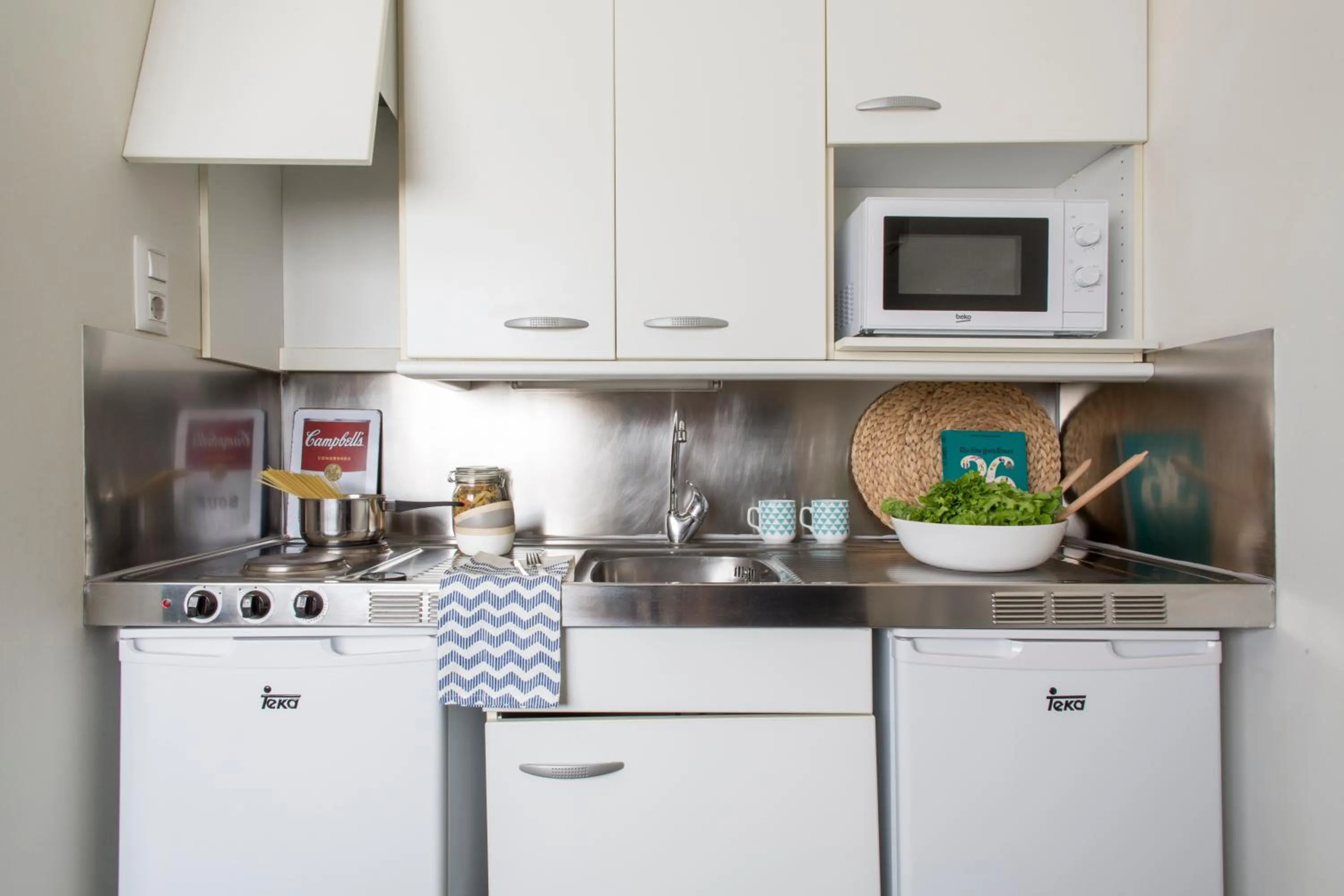 Kitchen or kitchenette in Residencia Universitaria Resa As Burgas