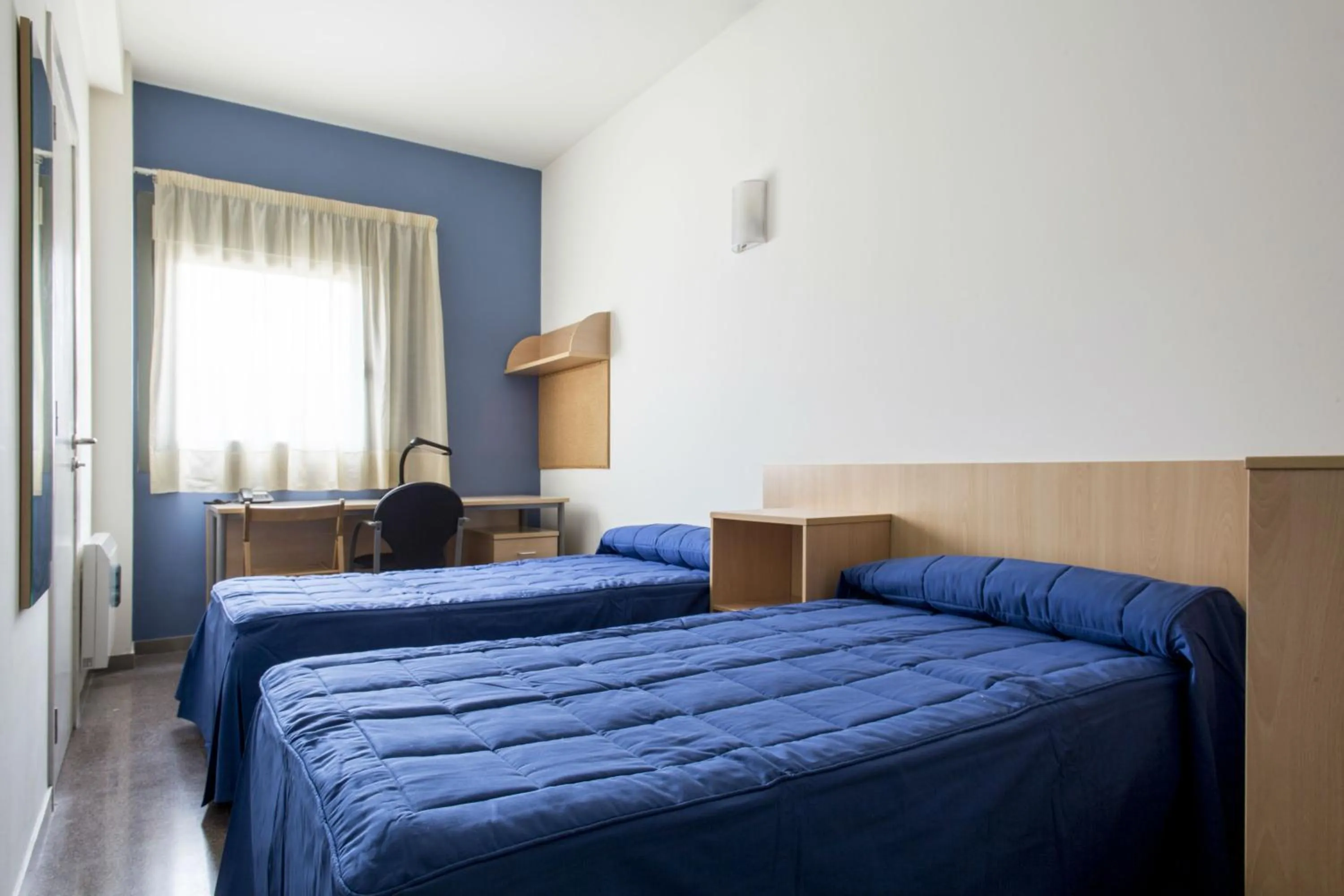 Seating area, Bed in Residencia Universitaria Resa As Burgas