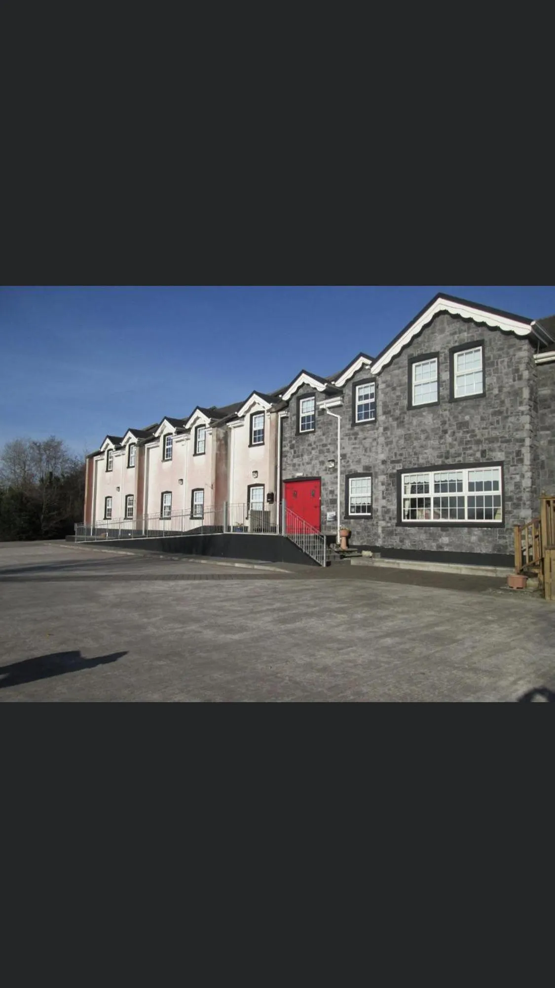 Property building in Melvin Country House