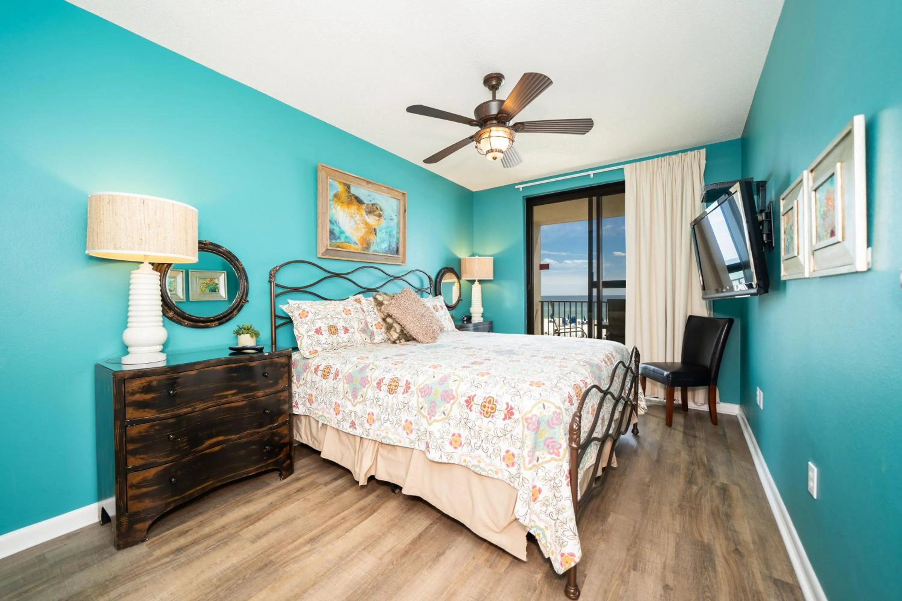 Bed in Phoenix X Unit 216