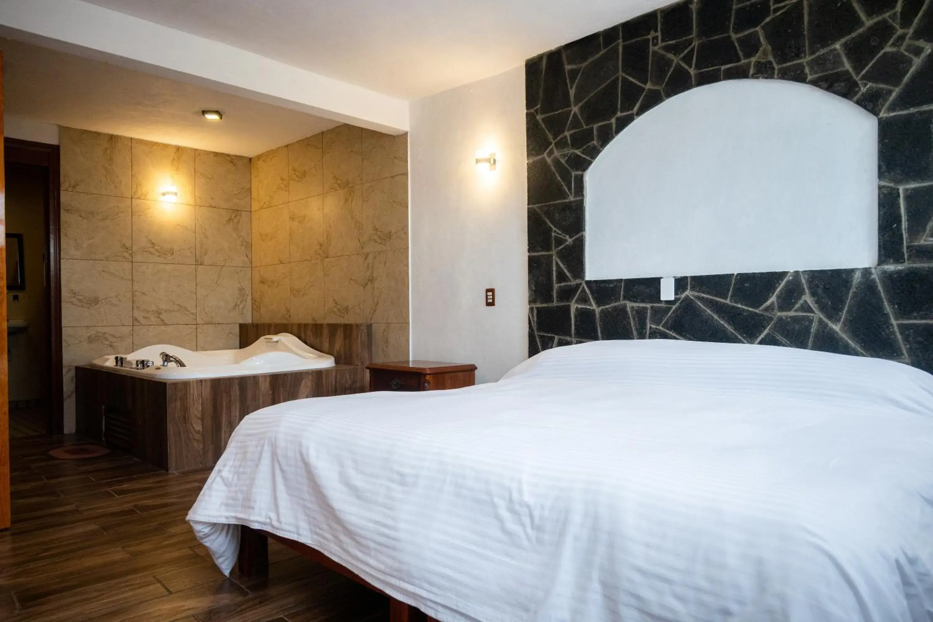 King Room with Spa Bath in Hotel Buenavista King Room with Spa Bath in Hotel Buenavista