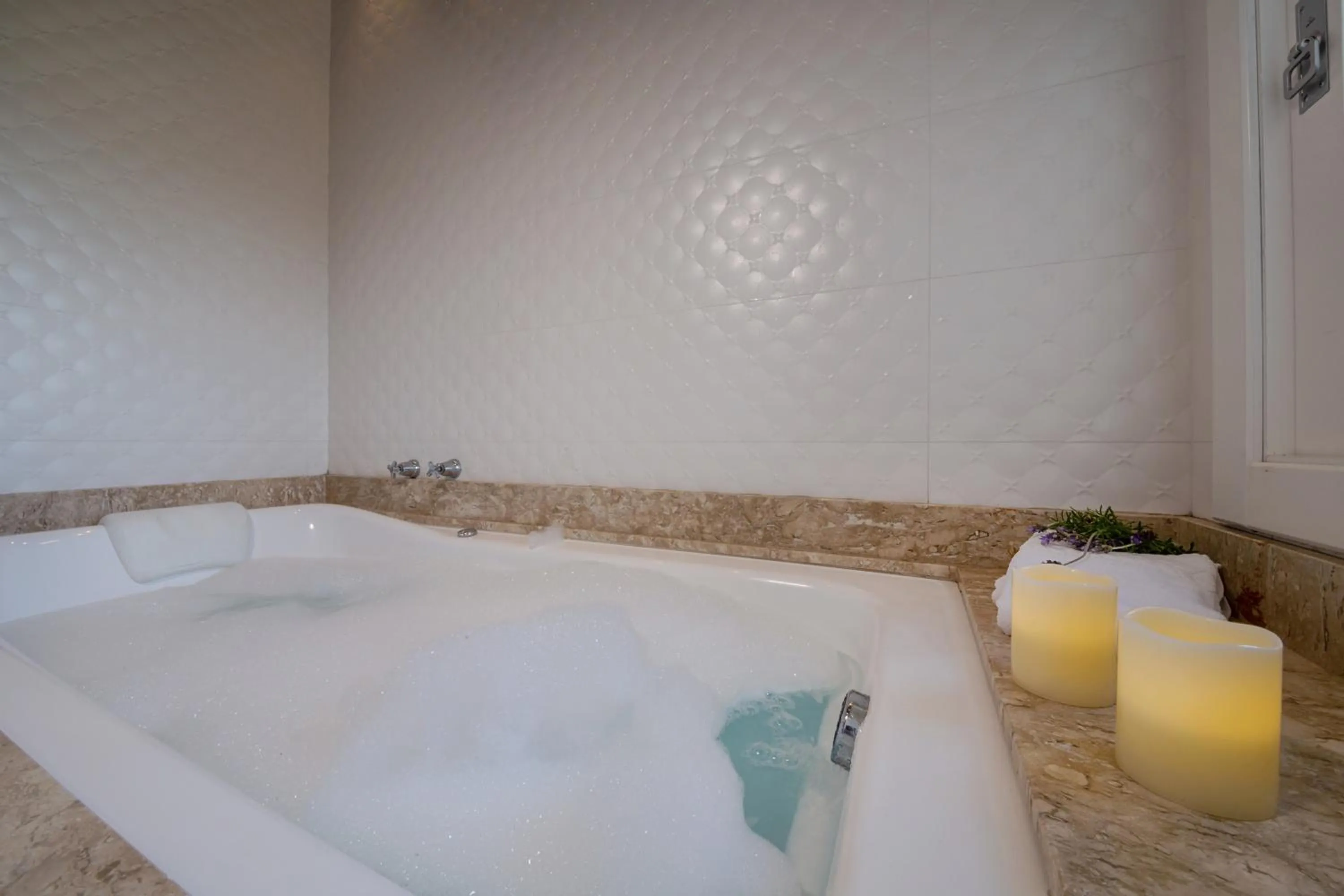 Hot Tub in Pousada La Vista