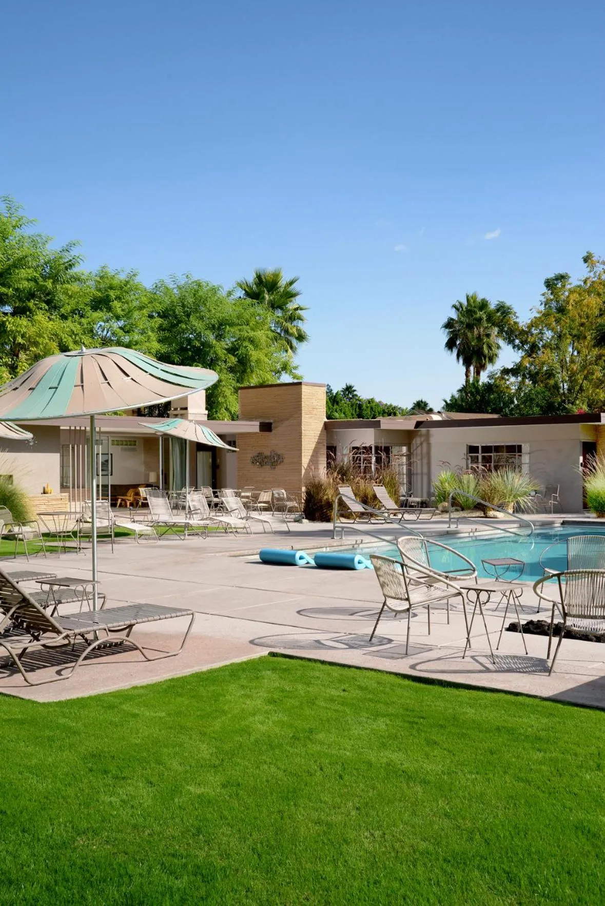 Patio in The Hideaway - 21 and Over