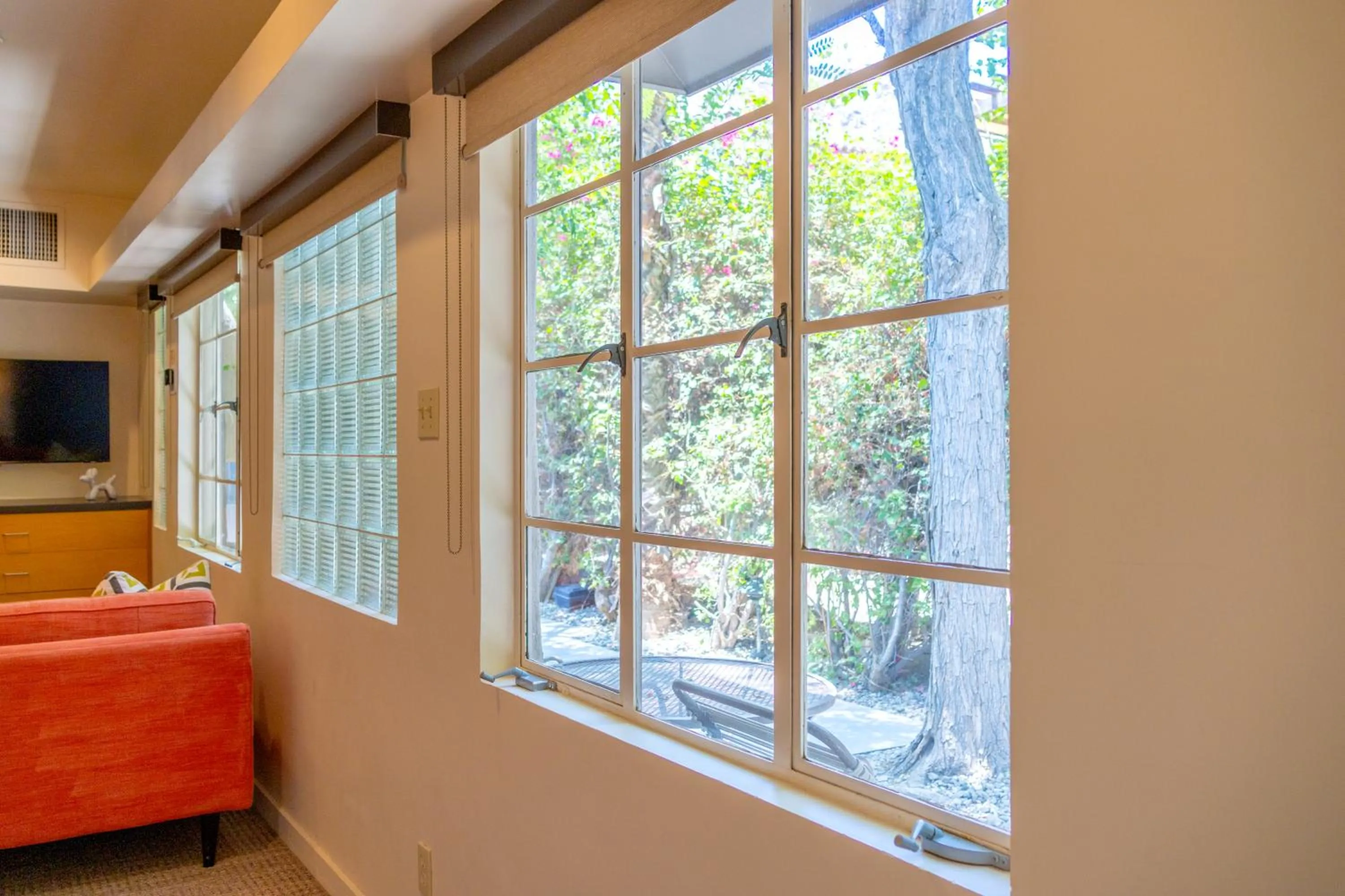 TV and multimedia, Bed in The Hideaway - 21 and Over