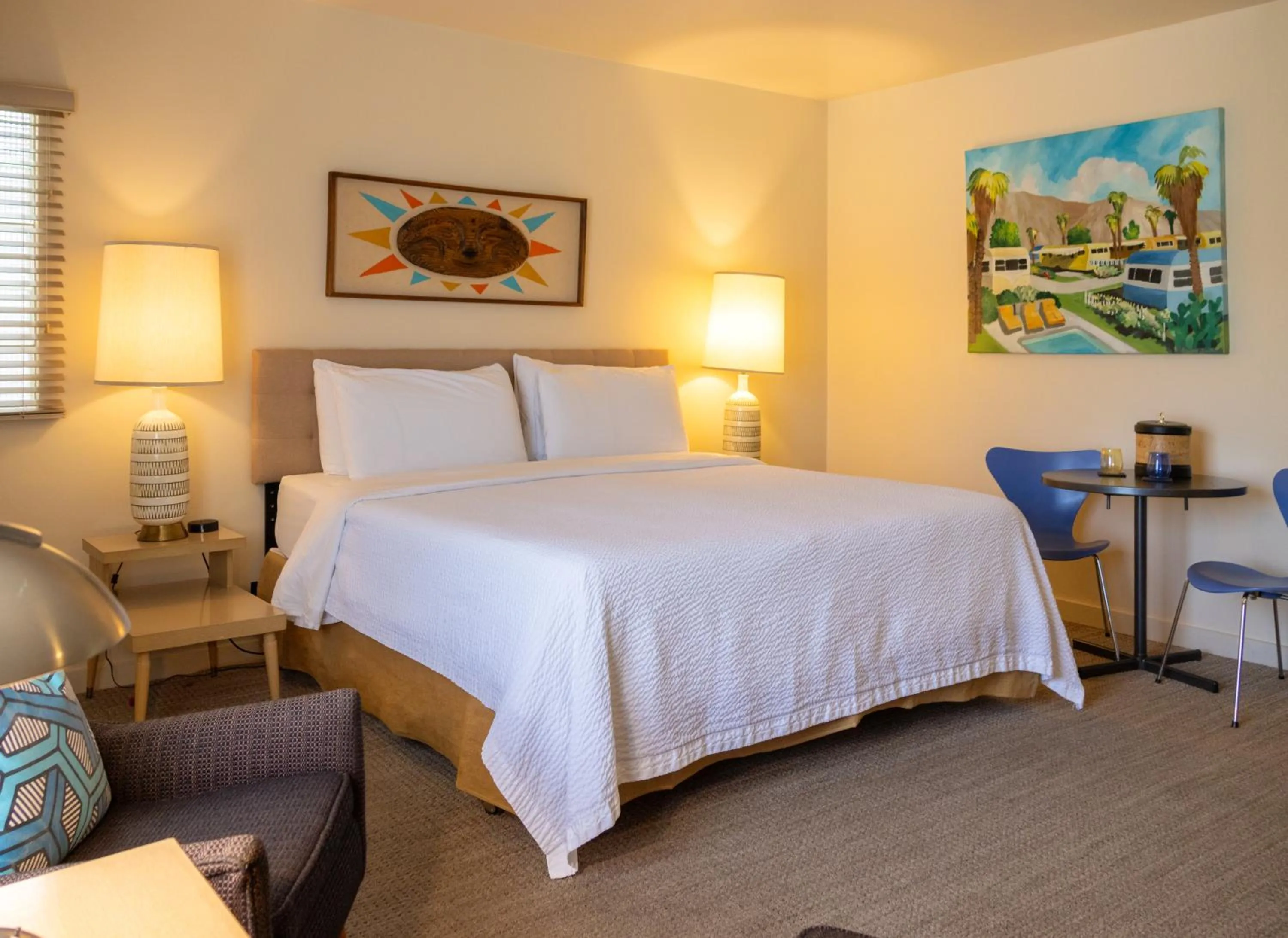 Bed in The Hideaway - 21 and Over