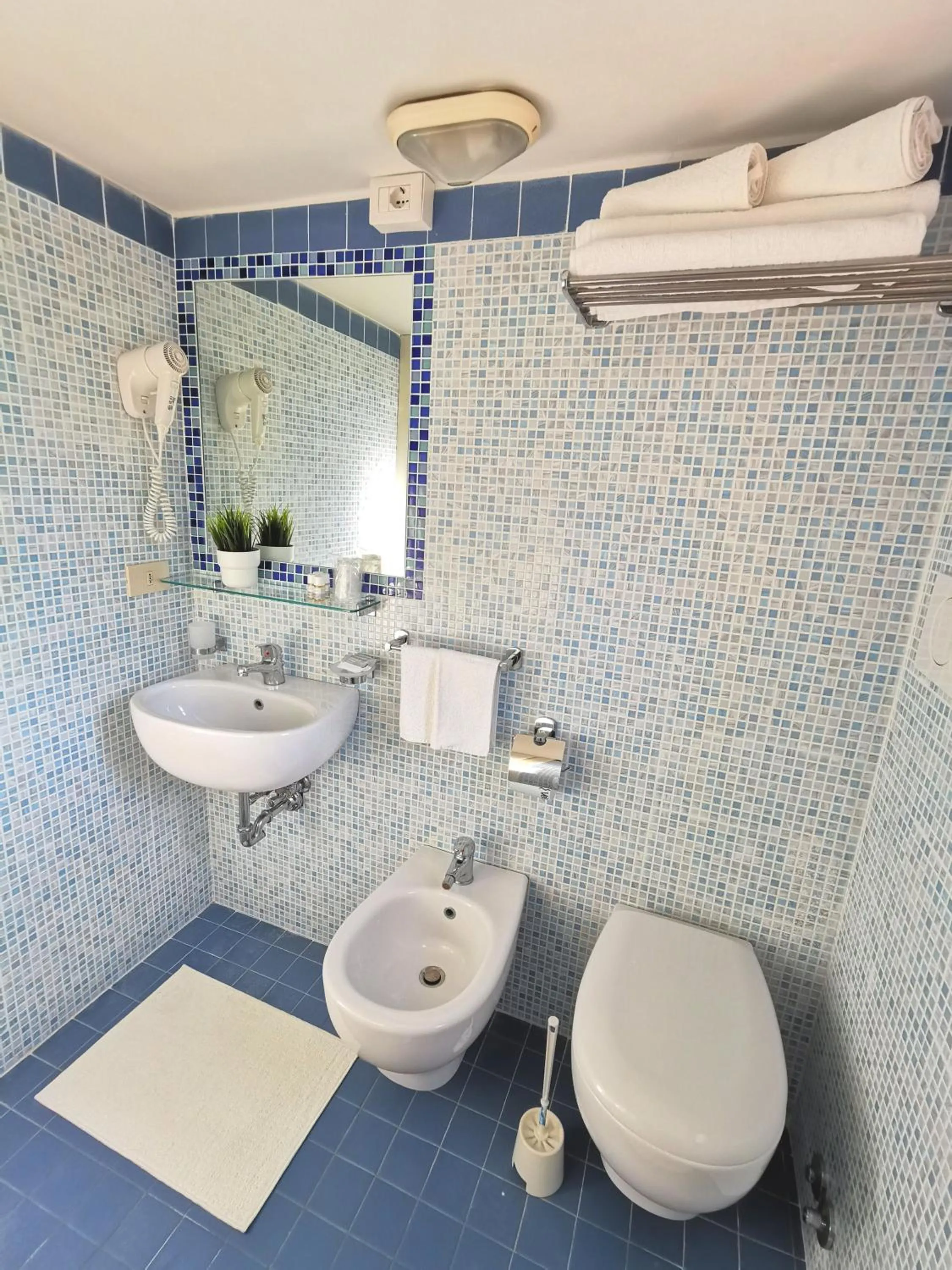 Bathroom in Hotel Bellini