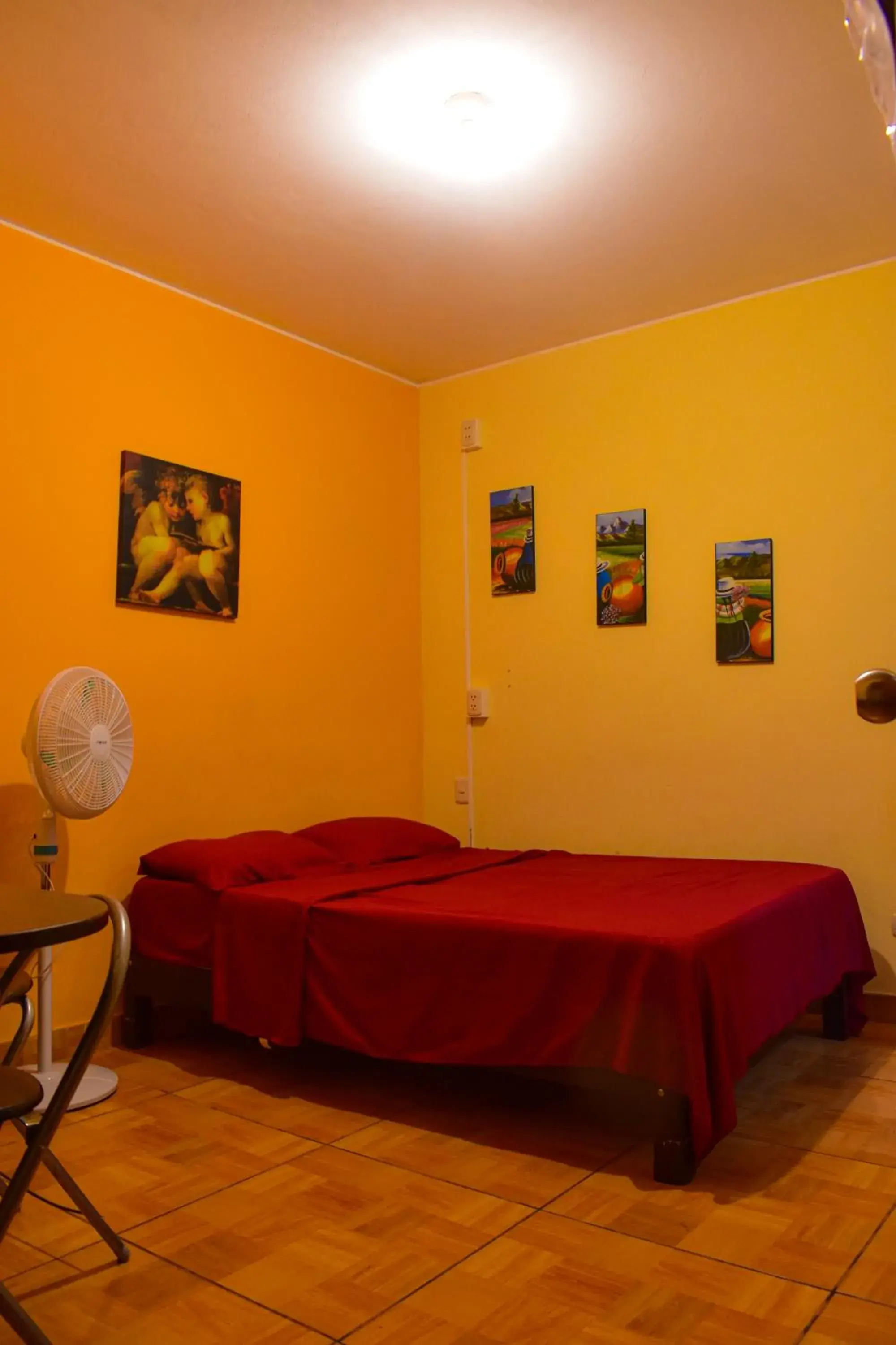 Single Room with Private Bathroom - single occupancy in Passion Hostel - Barranco Single Room with Private Bathroom - single occupancy in Passion Hostel - Barranco