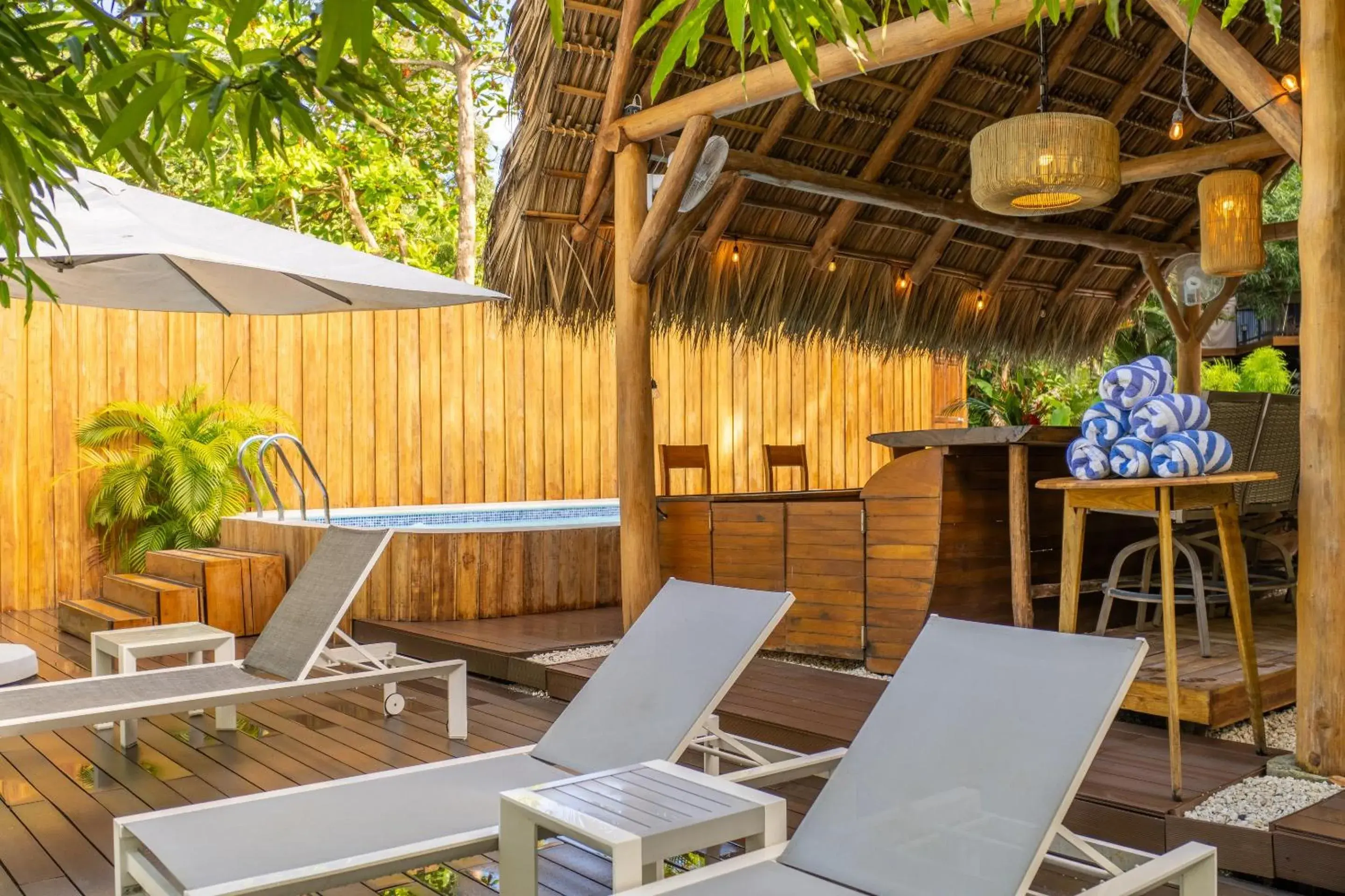 Garden view in Isla Chiquita Glamping Hotel Garden view in Isla Chiquita Glamping Hotel