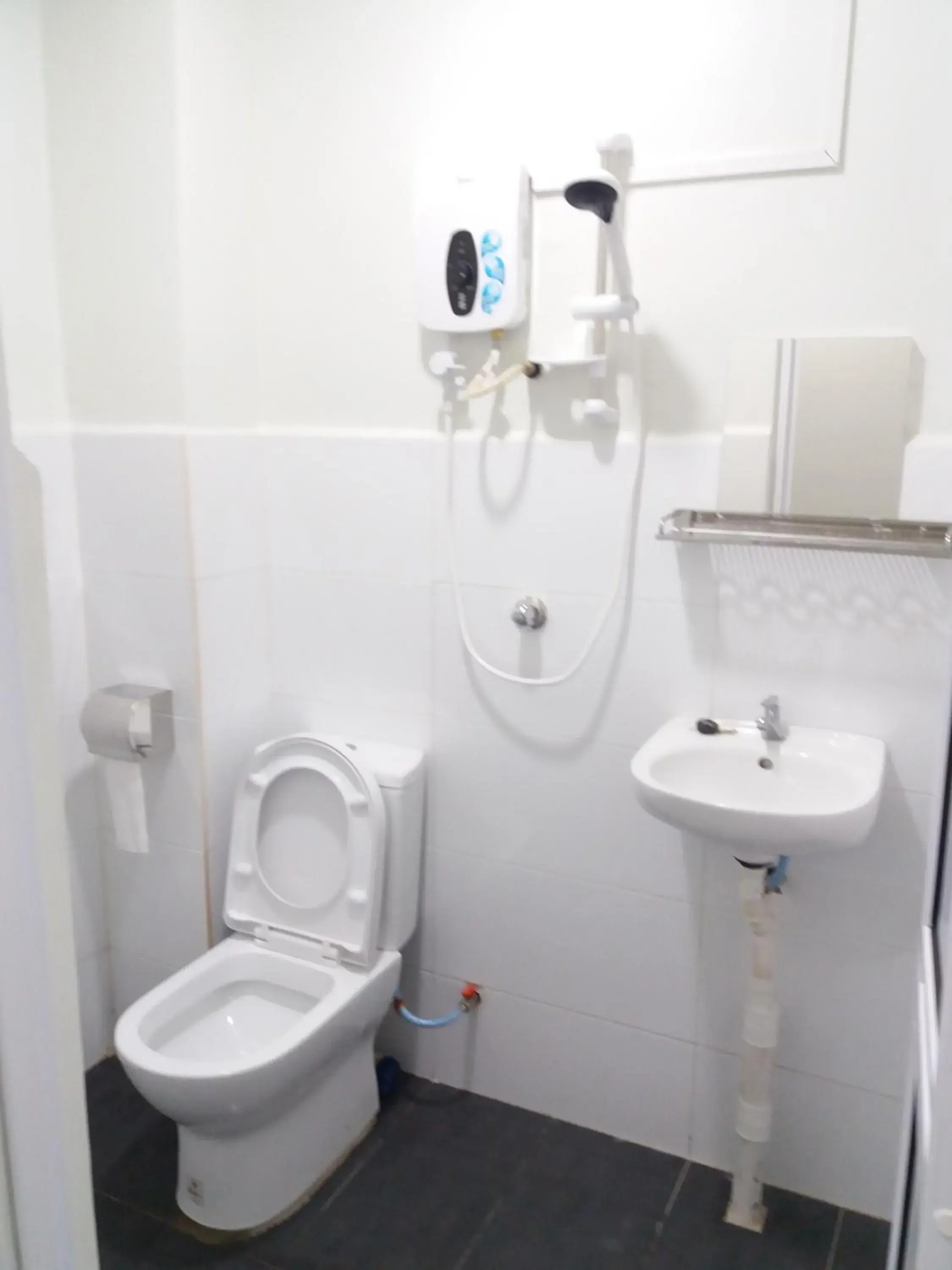 Double Room with Private Bathroom in JS Guest House Air Putih Double Room with Private Bathroom in JS Guest House Air Putih
