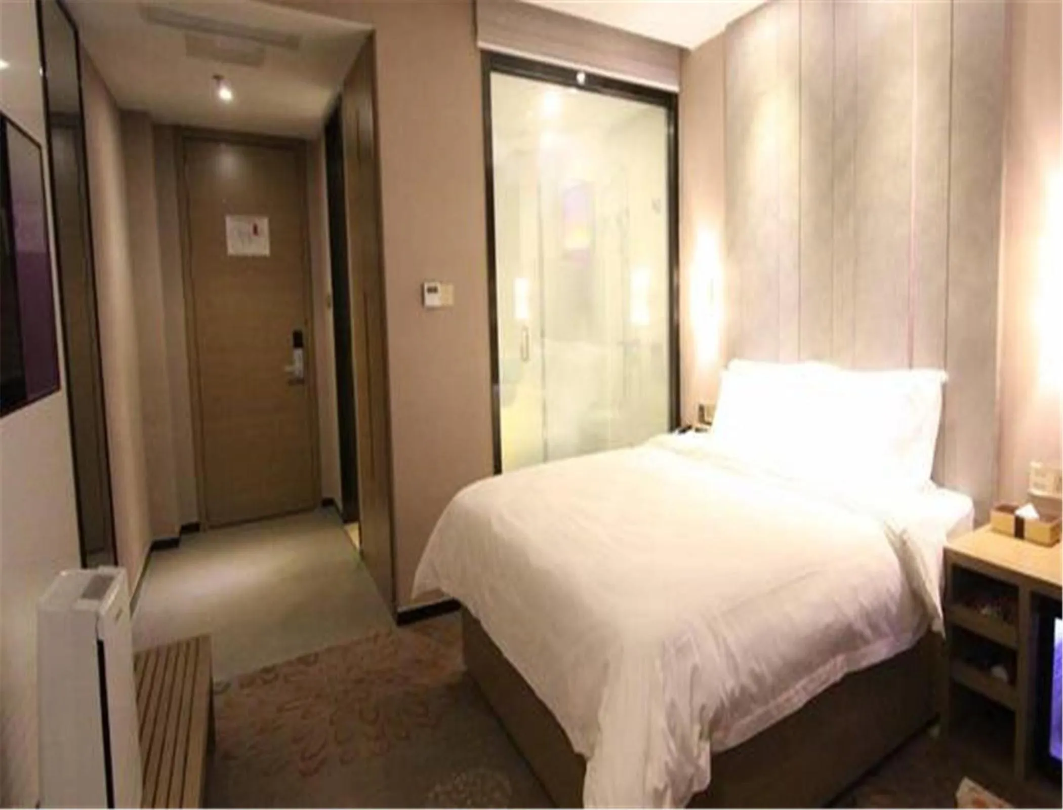 Bed in Foshan Lavande Kuiqi Road Subway Station