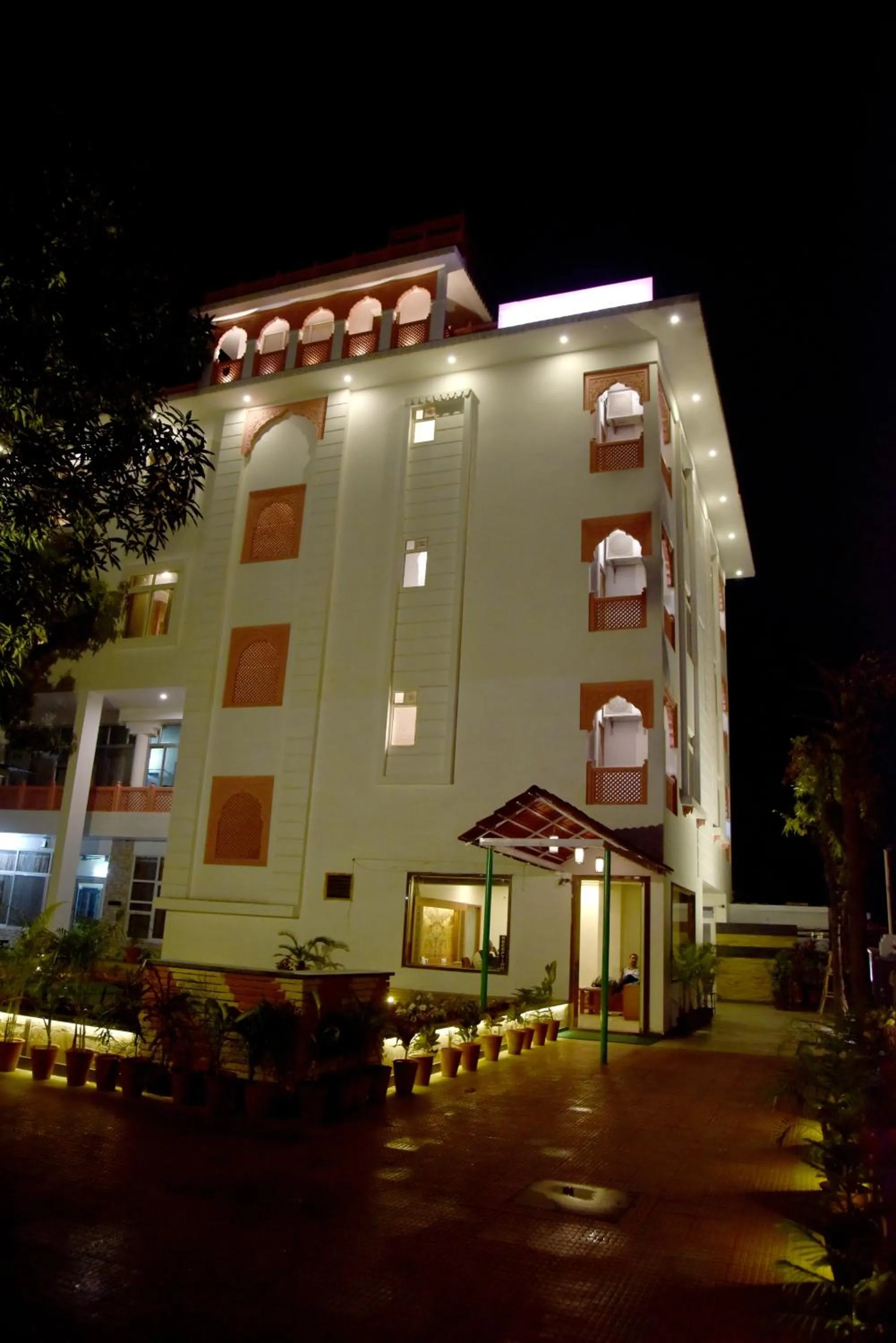 Facade/entrance in Hotel Triveni Residency