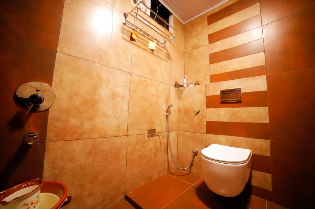 Shower in Chalets Resort Masinagudi