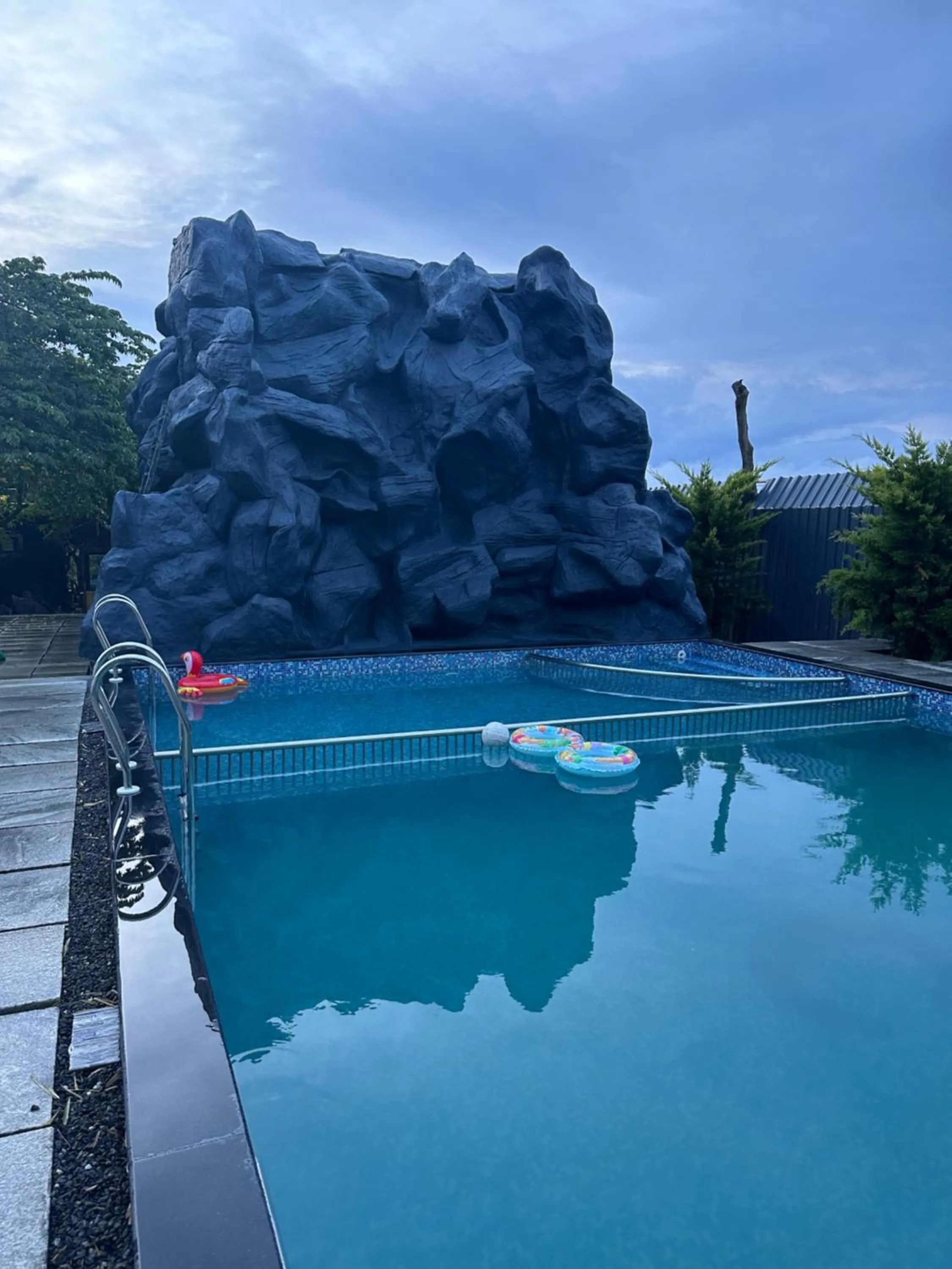 Swimming pool in Chalets Resort Masinagudi