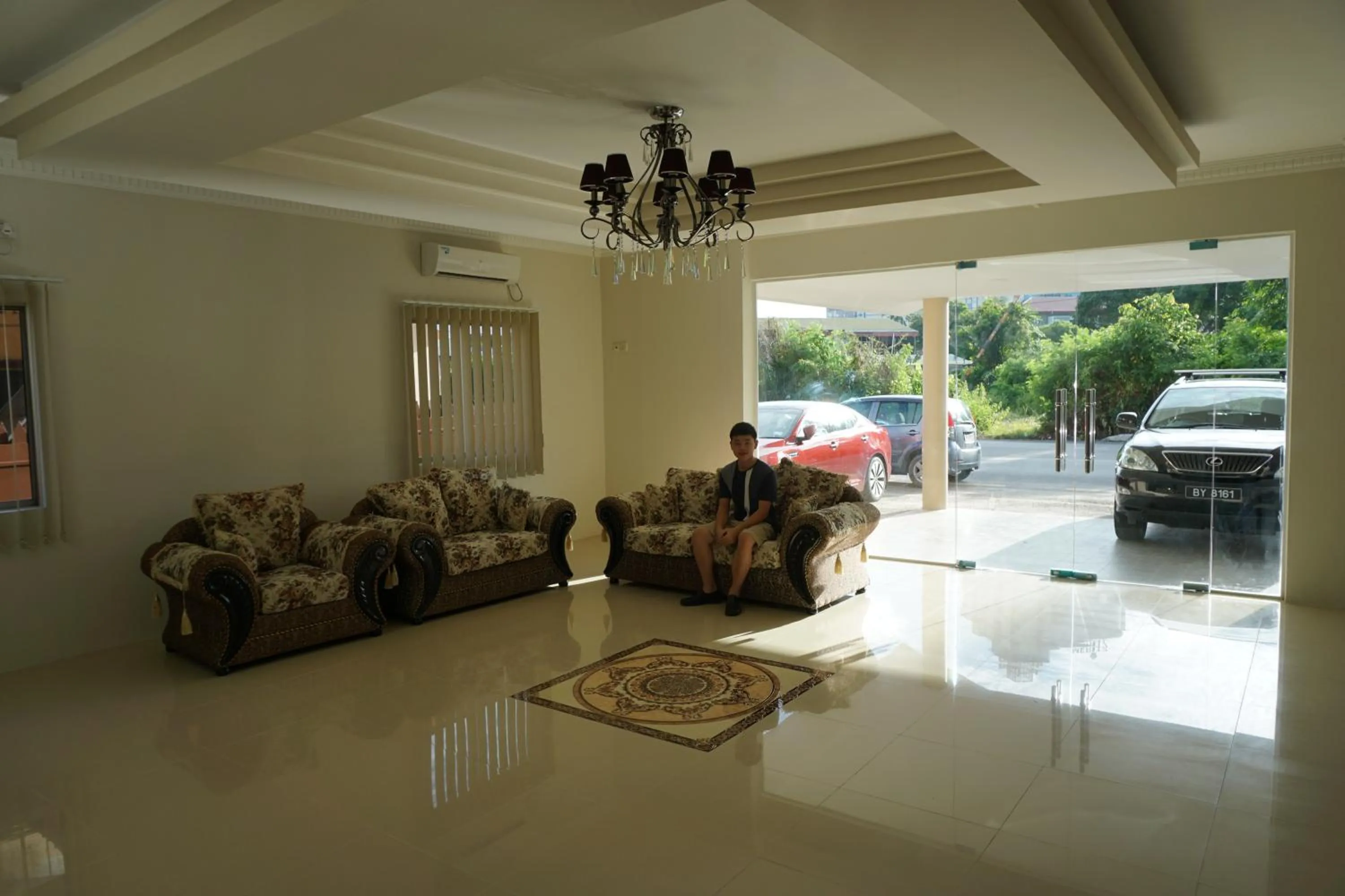 Lobby or reception in Yew Hotel