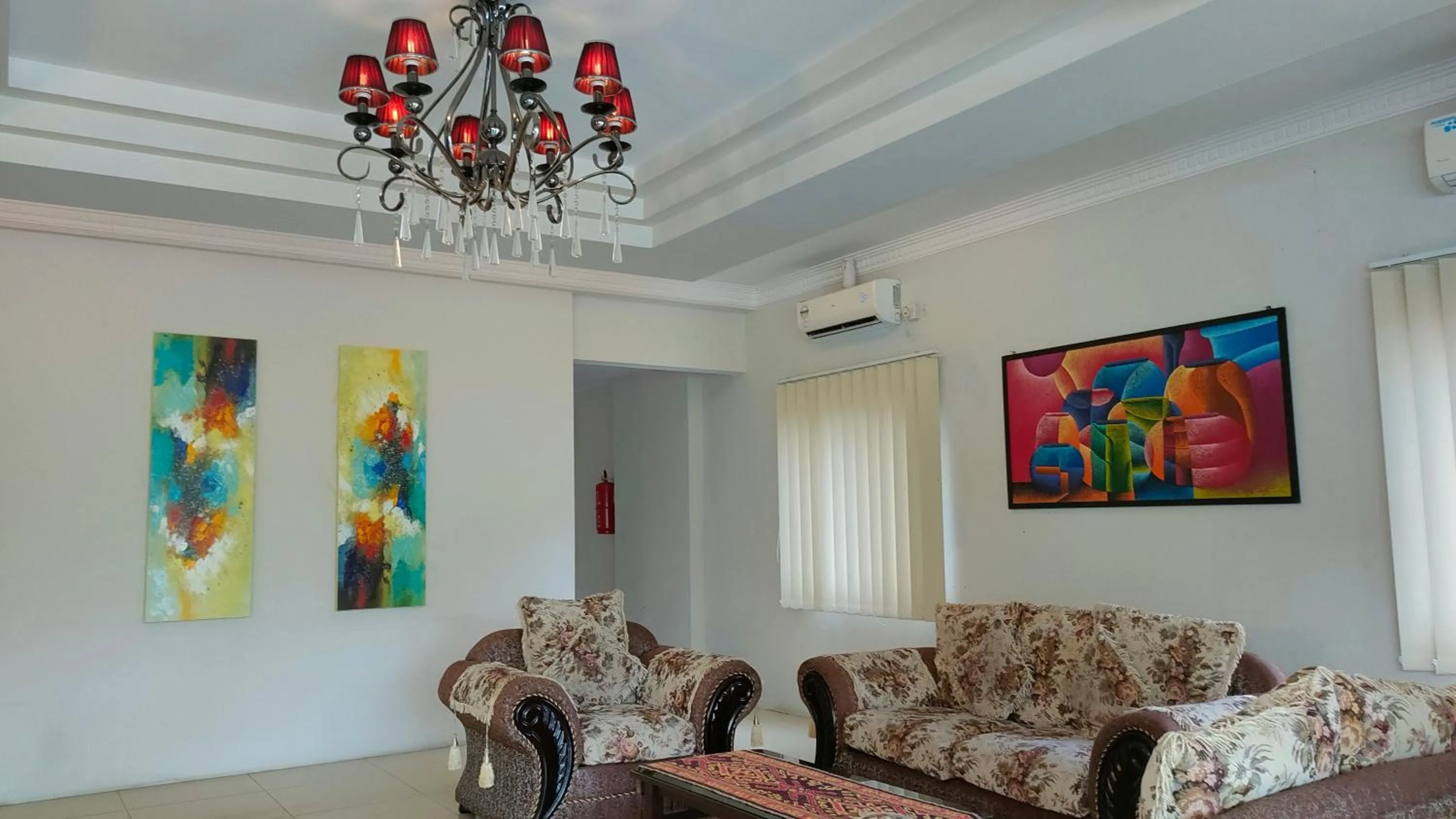 Lobby or reception in Yew Hotel