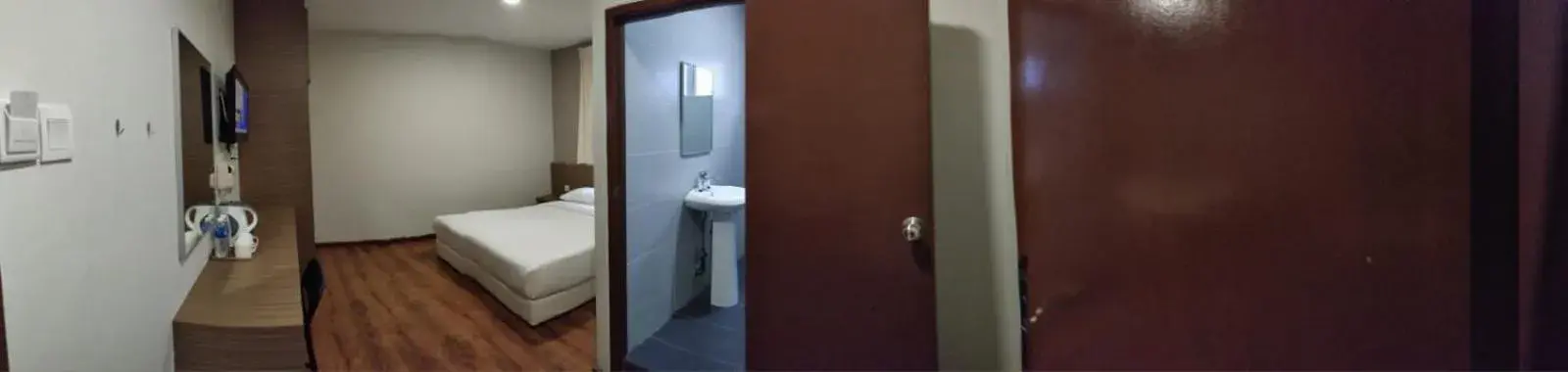 Bedroom, Bed in Yew Hotel Bedroom, Bed in Yew Hotel