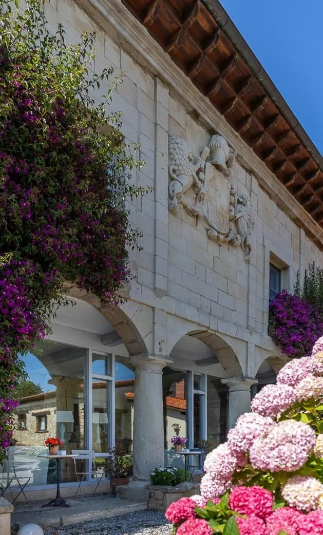 Facade/entrance in Casona Las Cinco Calderas