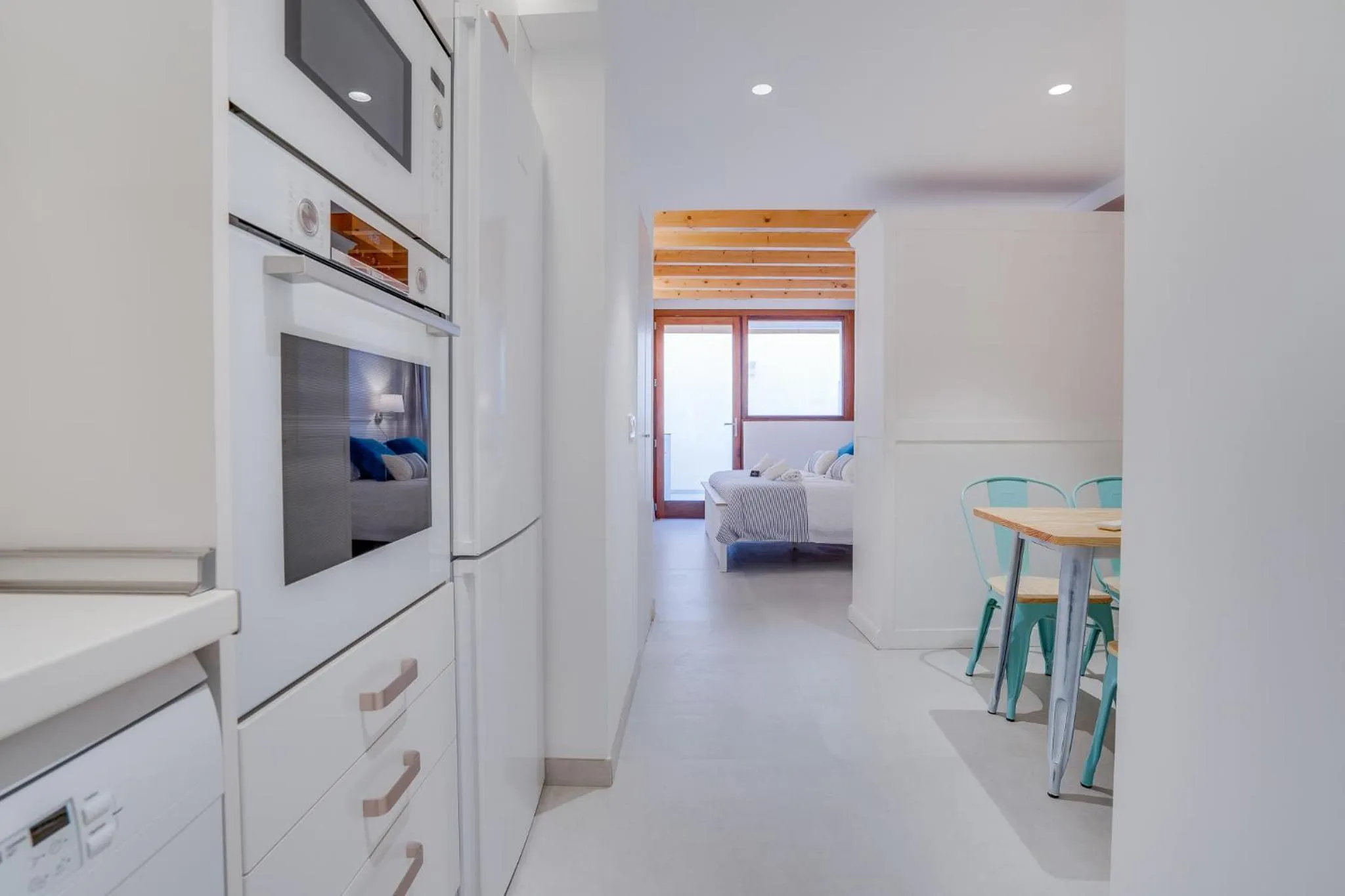 Kitchen or kitchenette in Urban Suites Palma - Turismo de Interior by PriorityVillas