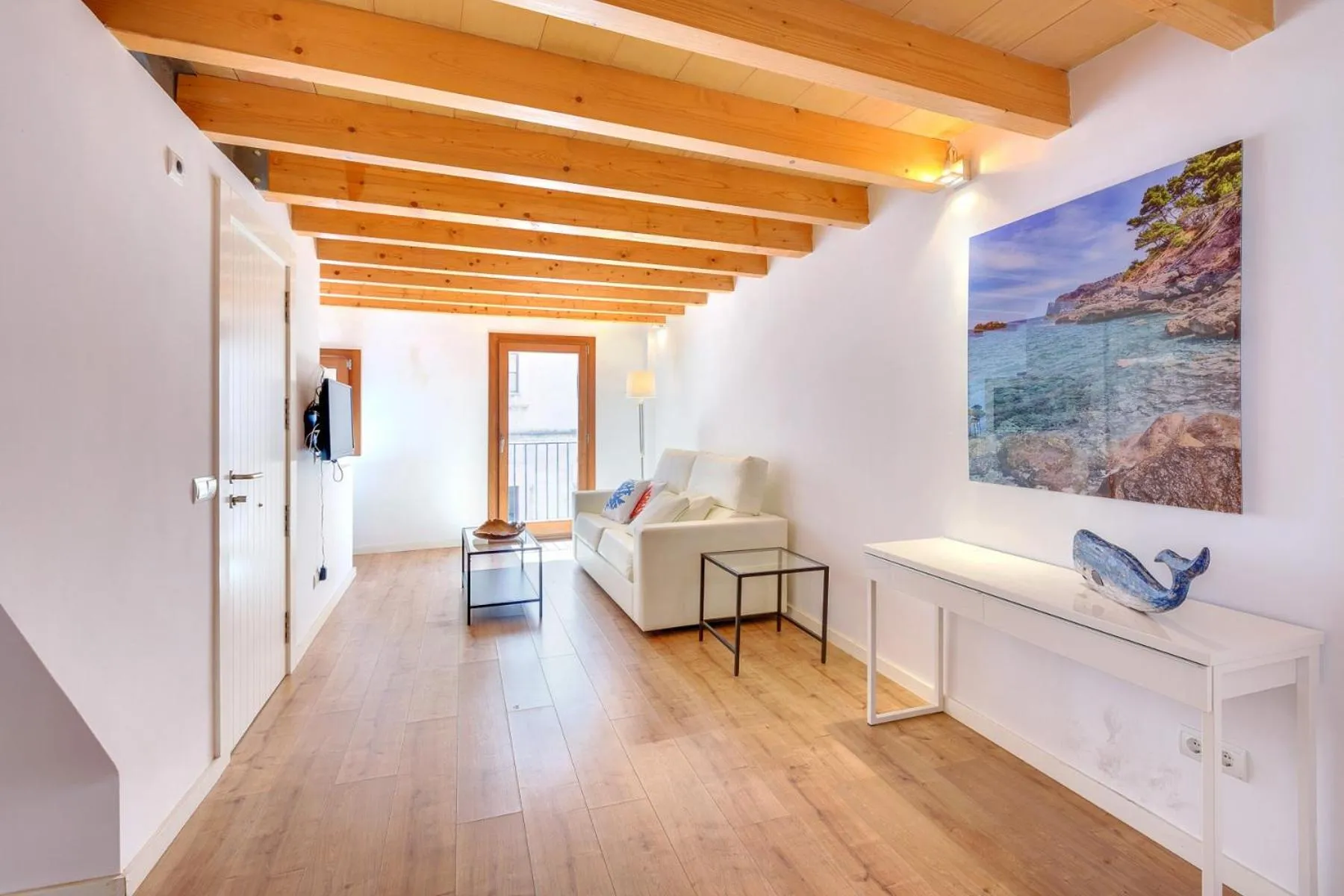 TV and multimedia in Urban Suites Palma - Turismo de Interior by PriorityVillas