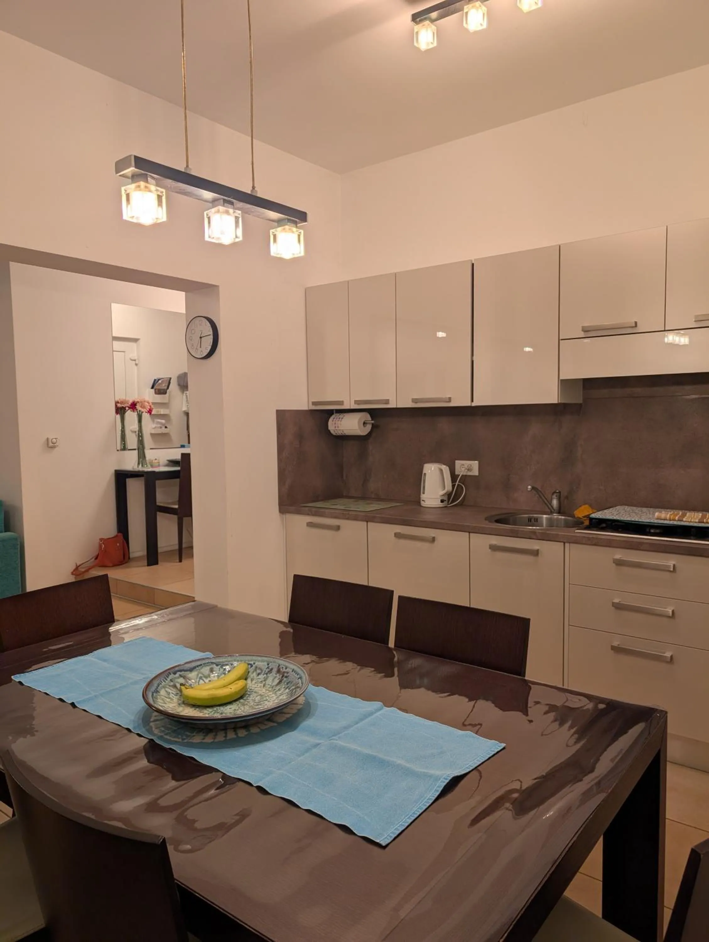 kitchen in Dee's House and Pool