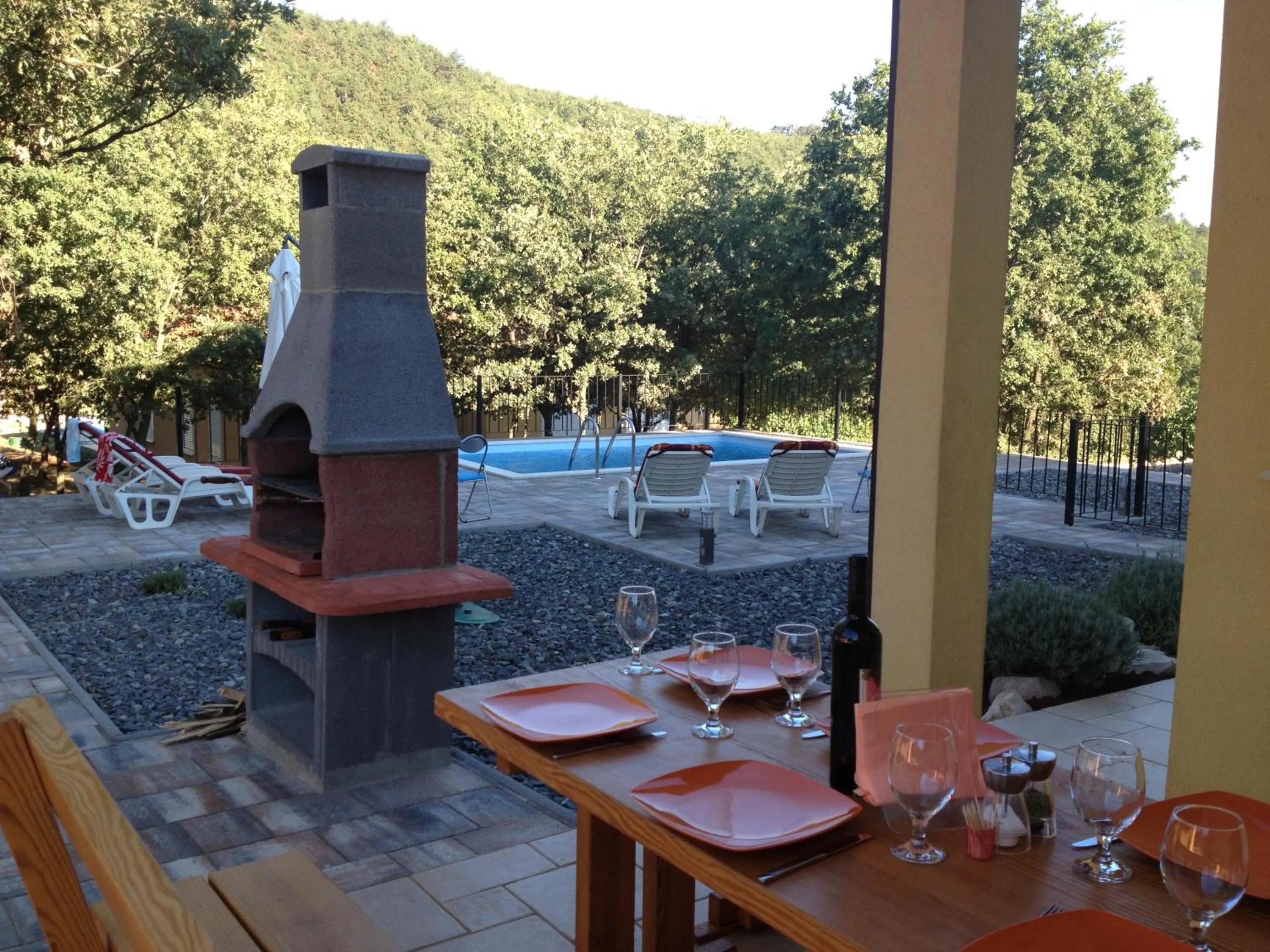 BBQ facilities in Dee's House and Pool