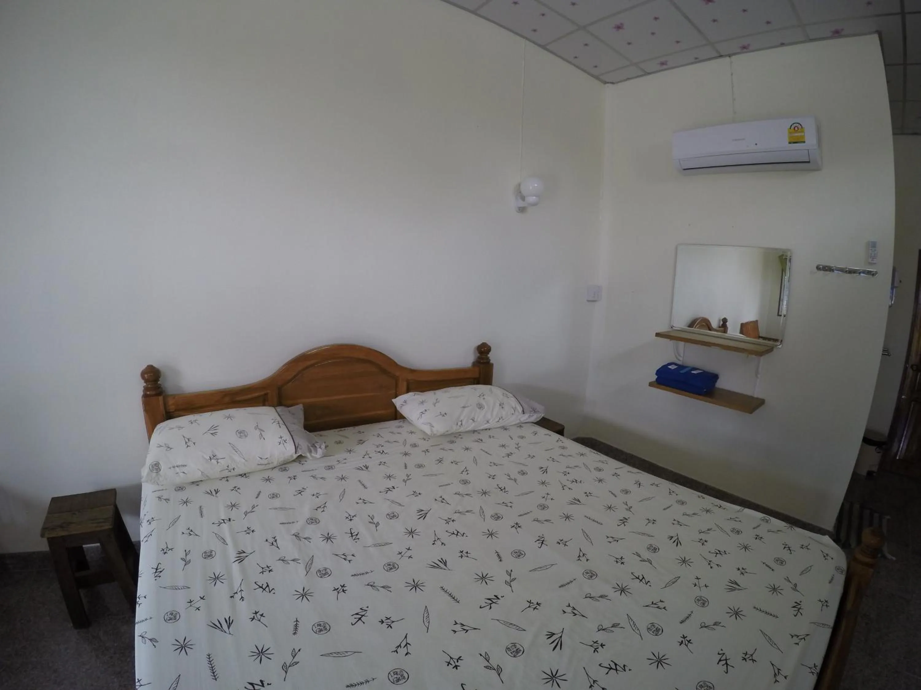 Photo of the whole room, Bed in PuengLuang Hotel