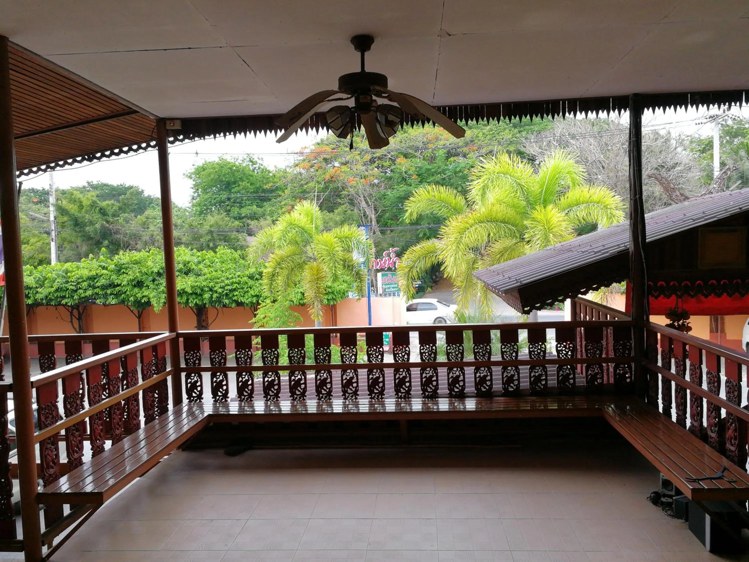 Balcony/Terrace in PuengLuang Hotel