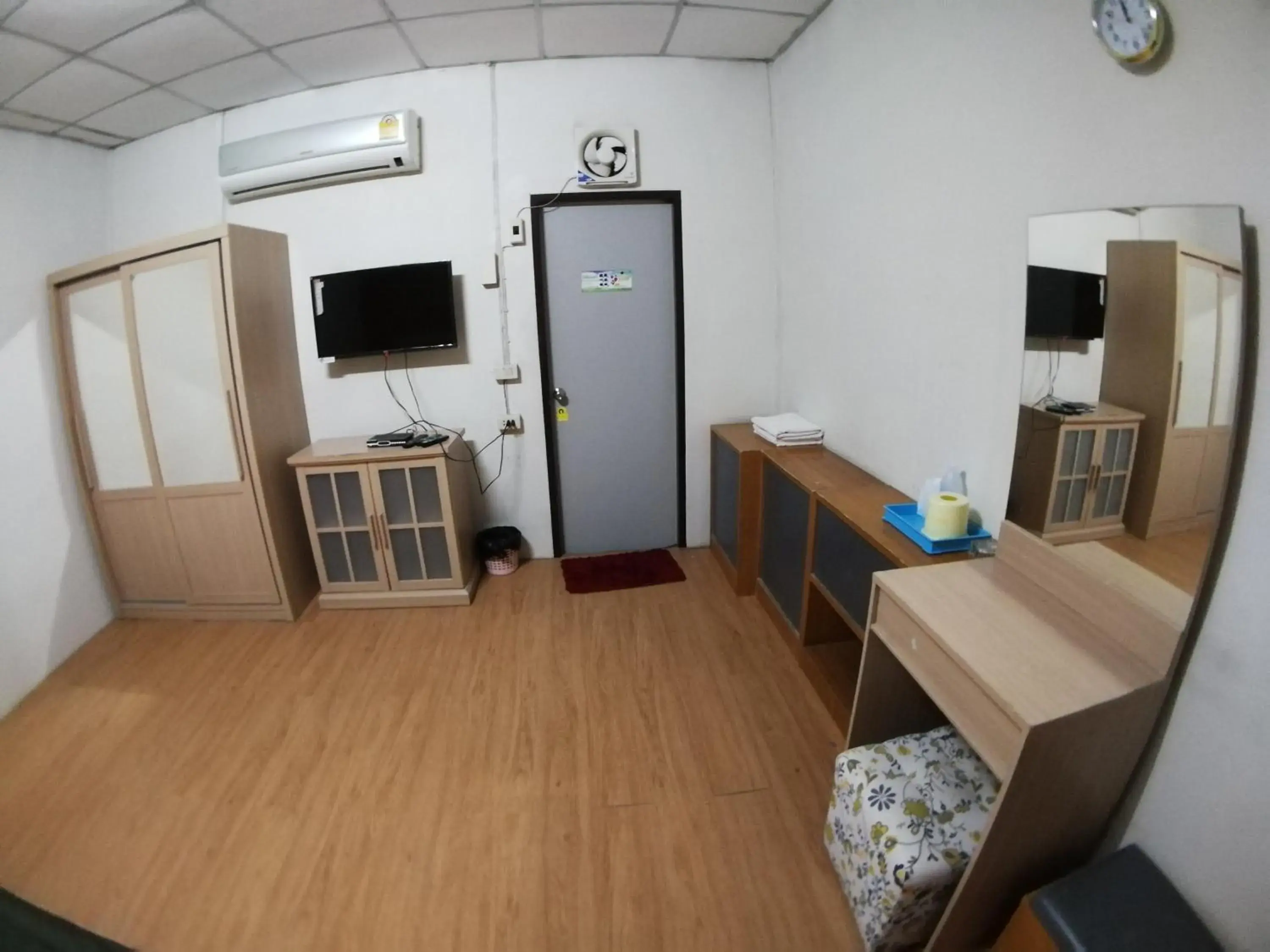 Standard Double Room in PuengLuang Hotel Standard Double Room in PuengLuang Hotel