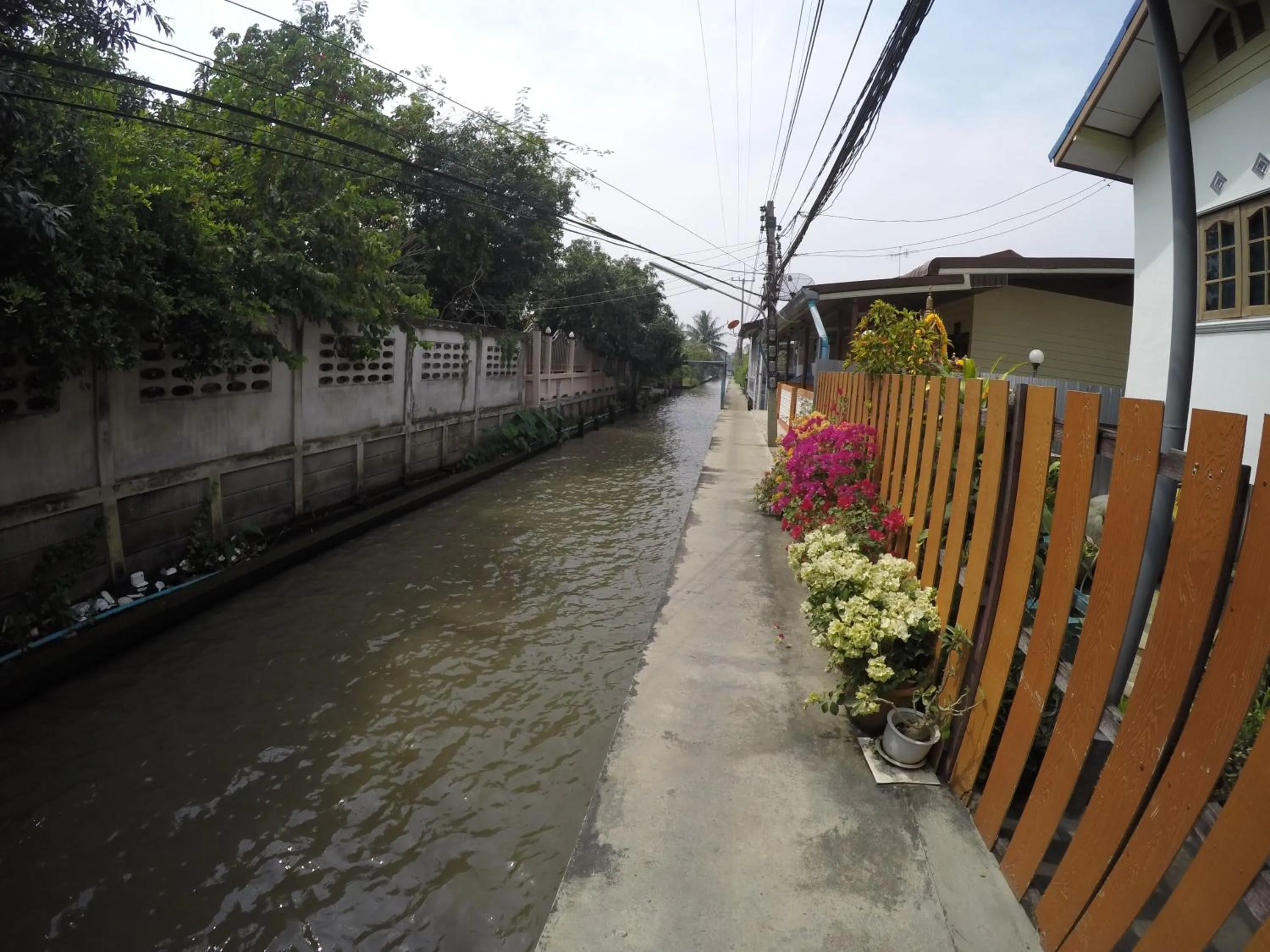 River view in PuengLuang Hotel