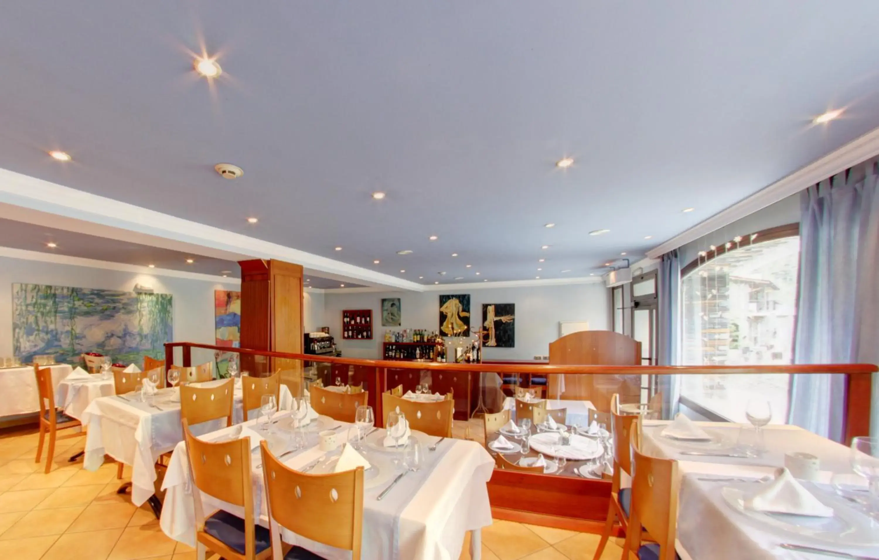 Restaurant/places to eat in Hotel Montané Restaurant/places to eat in Hotel Montané