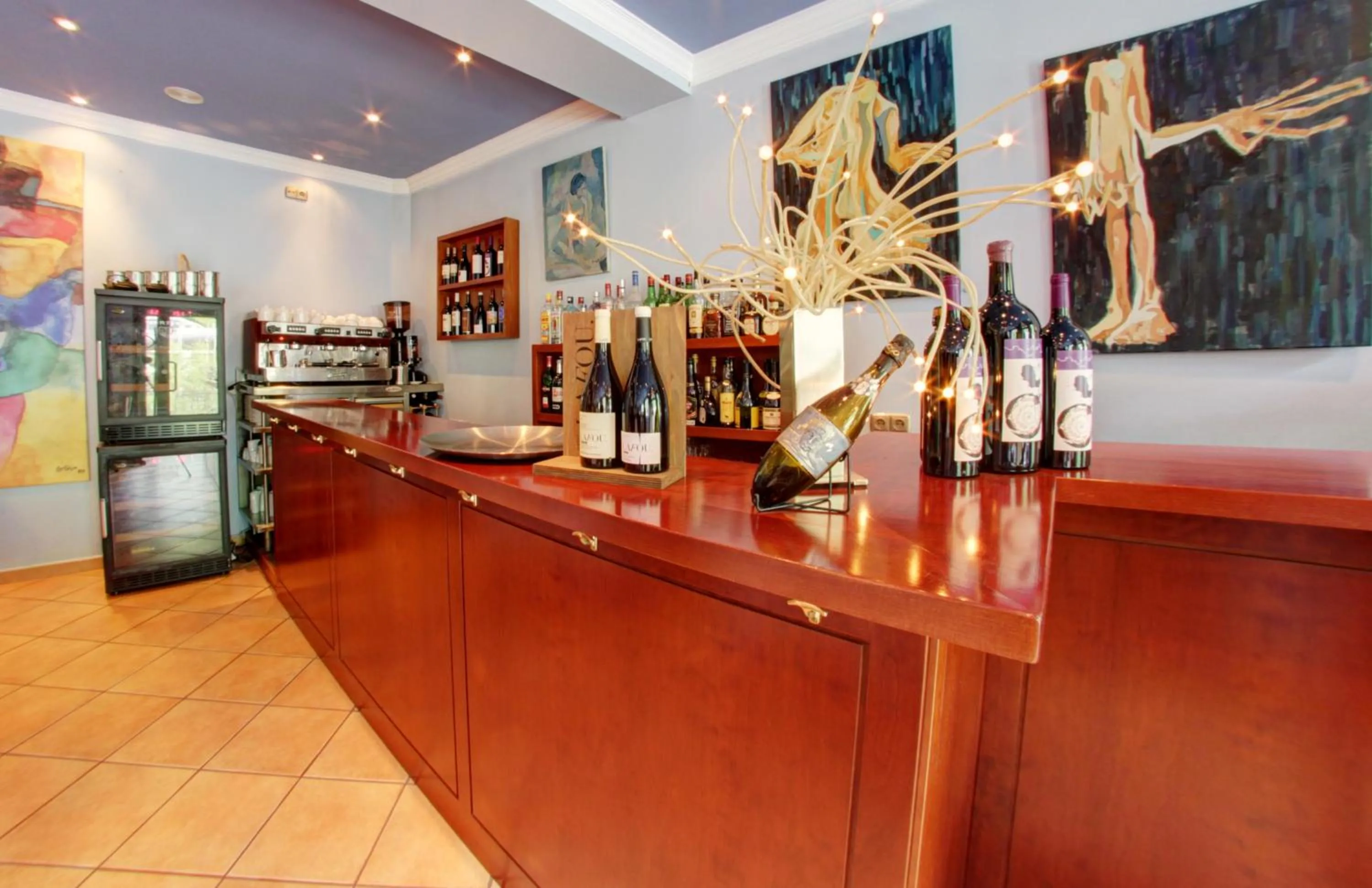 Lounge or bar in Hotel Montané