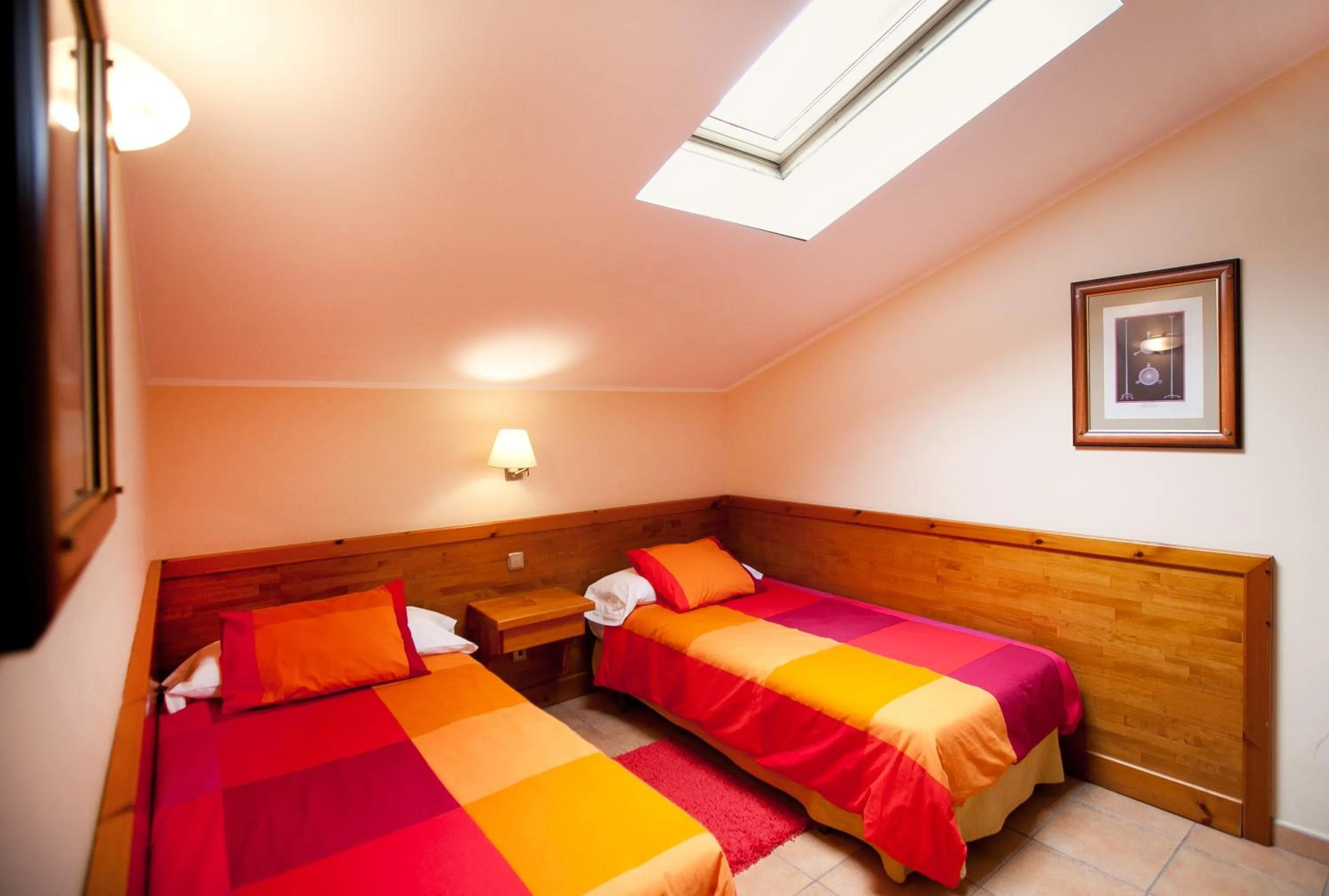 Day, Bed in Hotel Montané