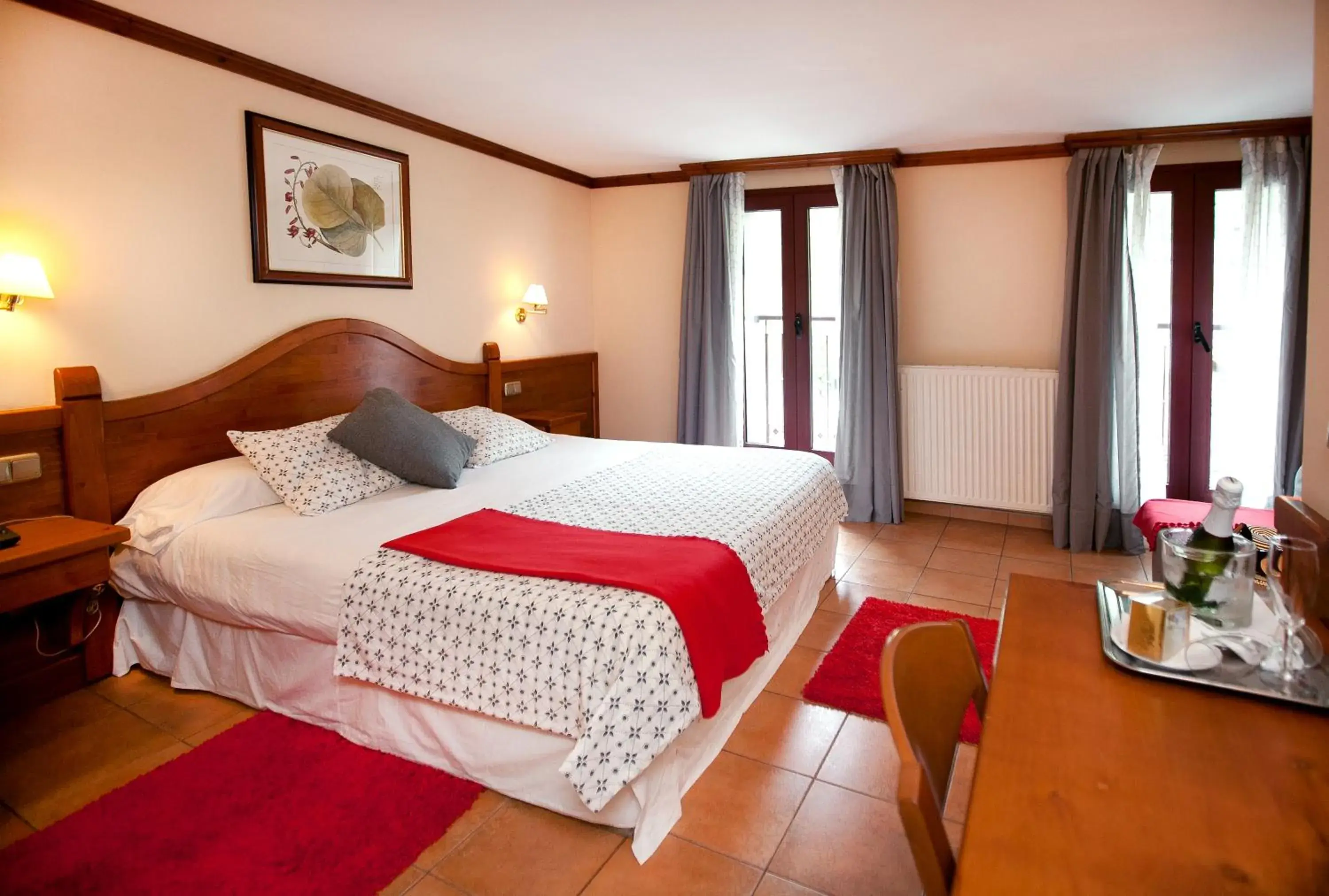 Day, Bed in Hotel Montané Day, Bed in Hotel Montané